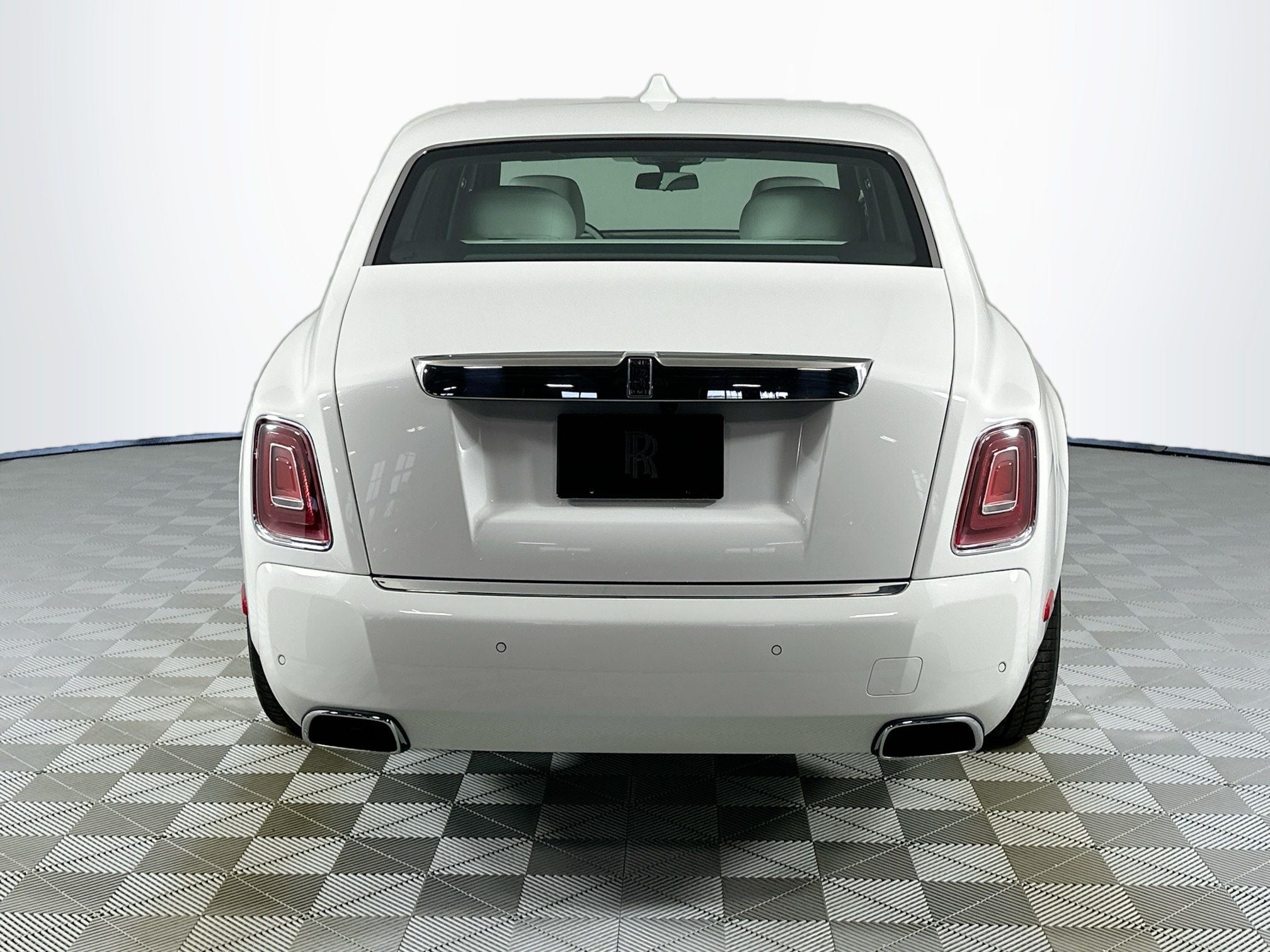 2026 Rolls-Royce Phantom Base