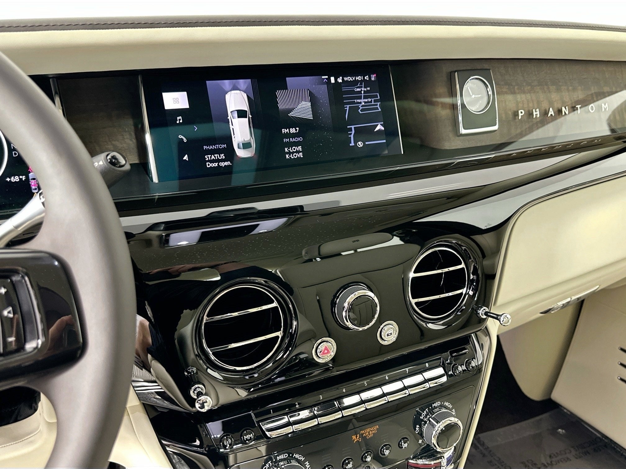 2026 Rolls-Royce Phantom 