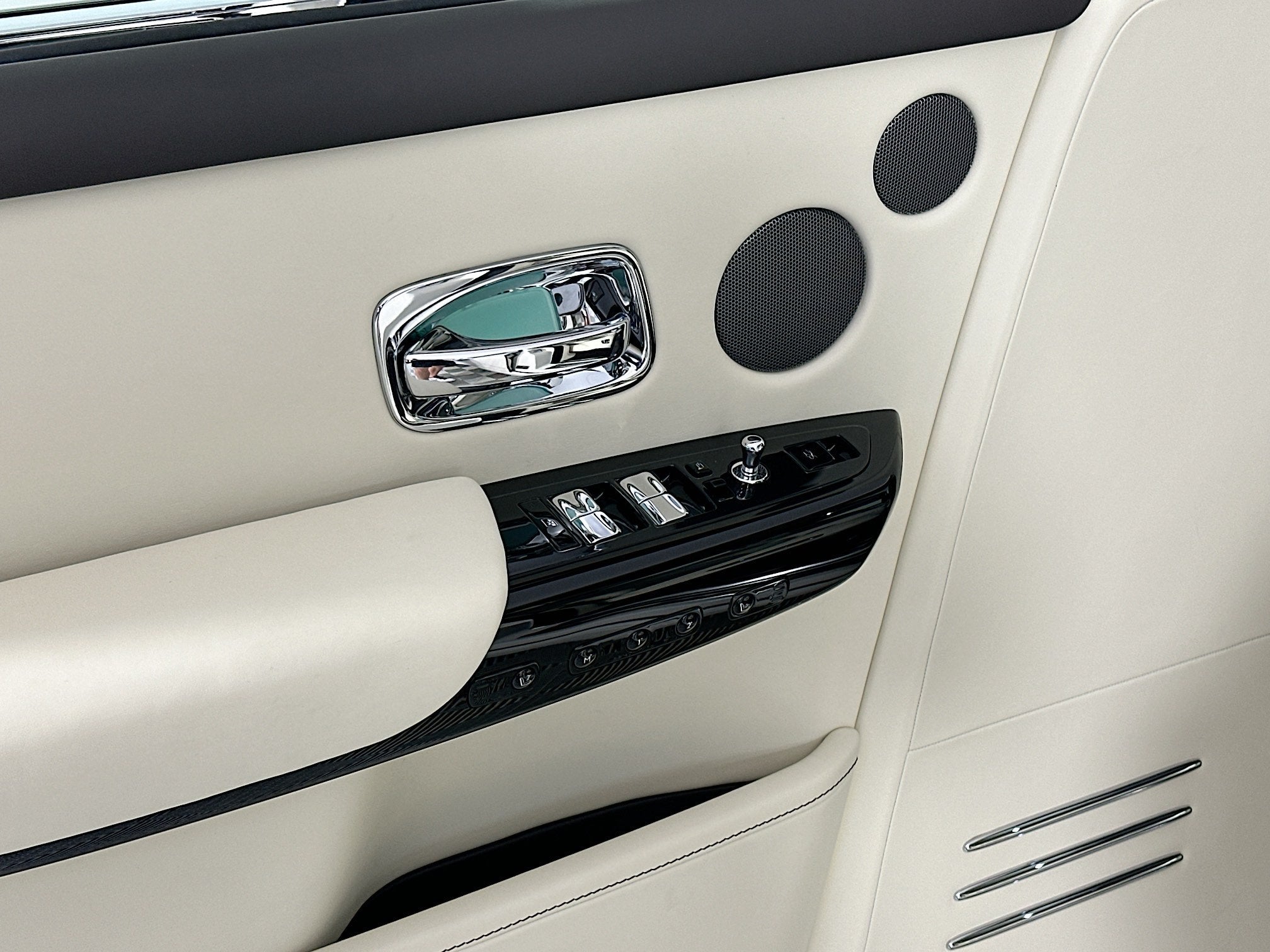 2026 Rolls-Royce Phantom 