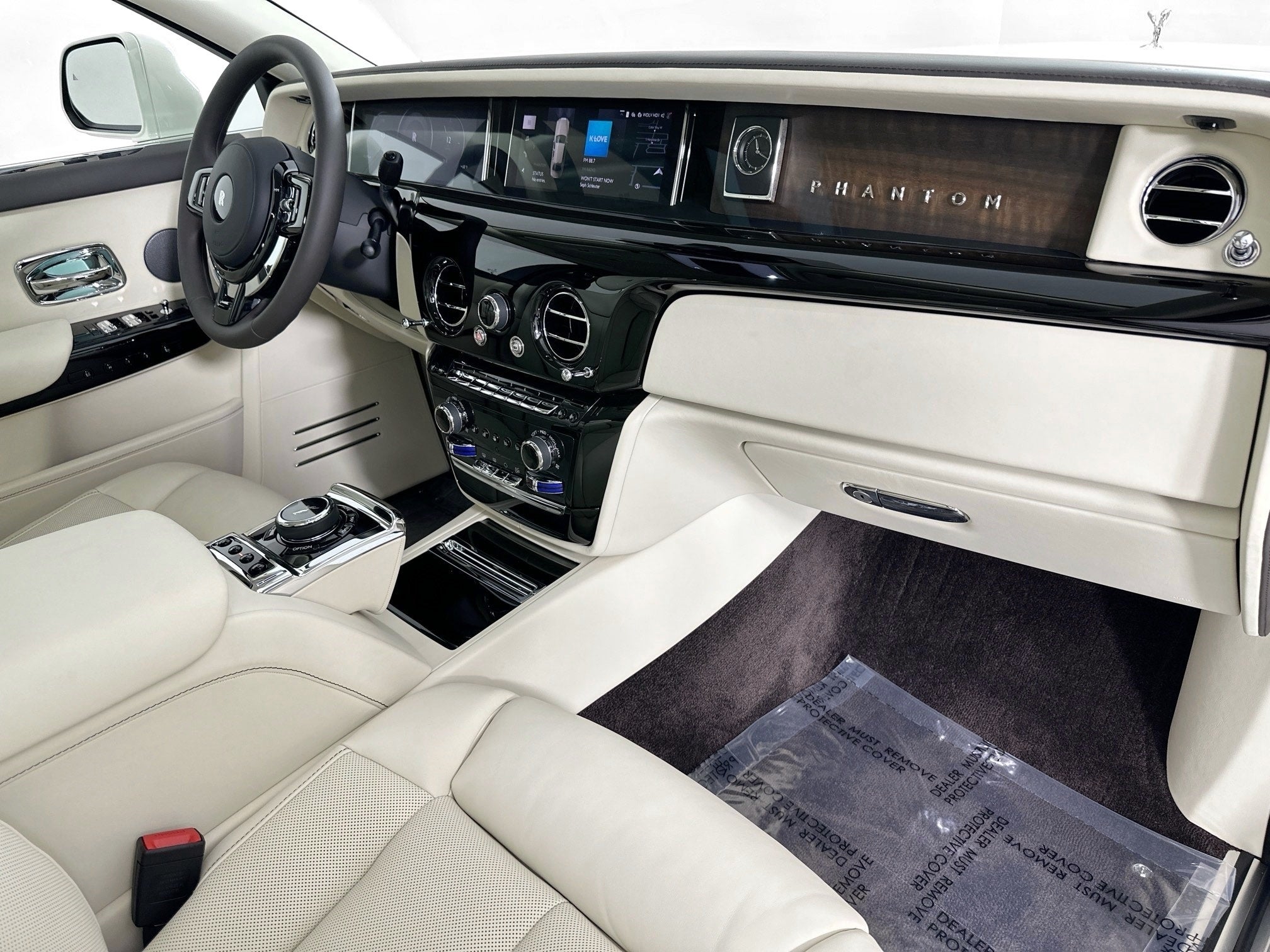 2026 Rolls-Royce Phantom 