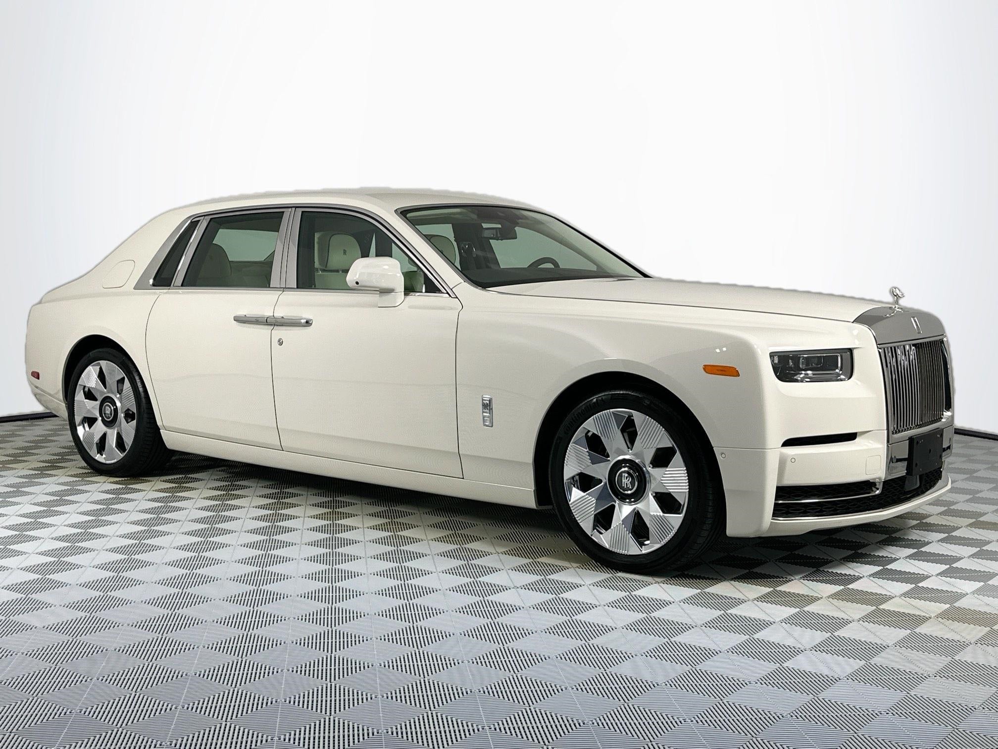 2026 Rolls-Royce Phantom 
