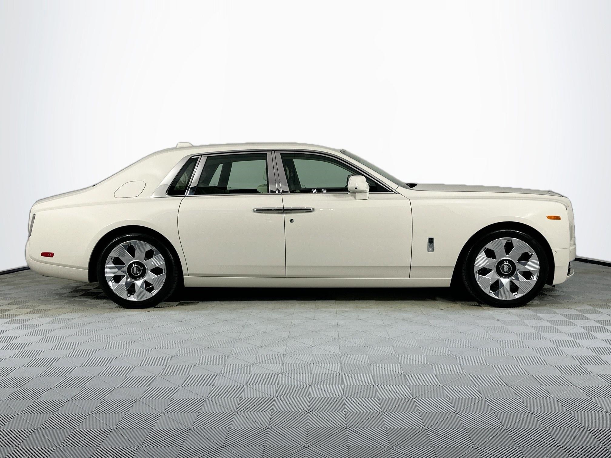 2026 Rolls-Royce Phantom 