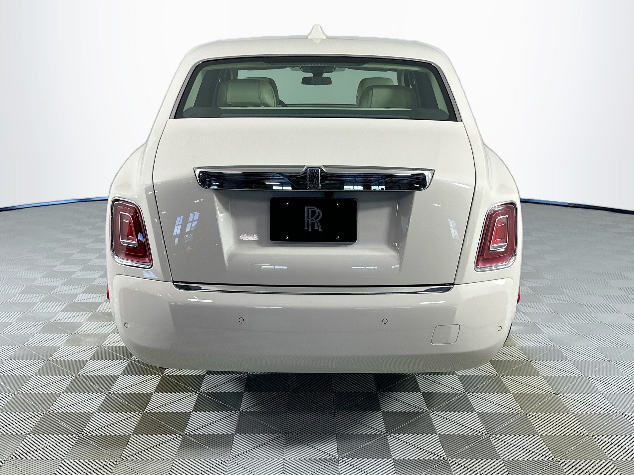 2026 Rolls-Royce Phantom 