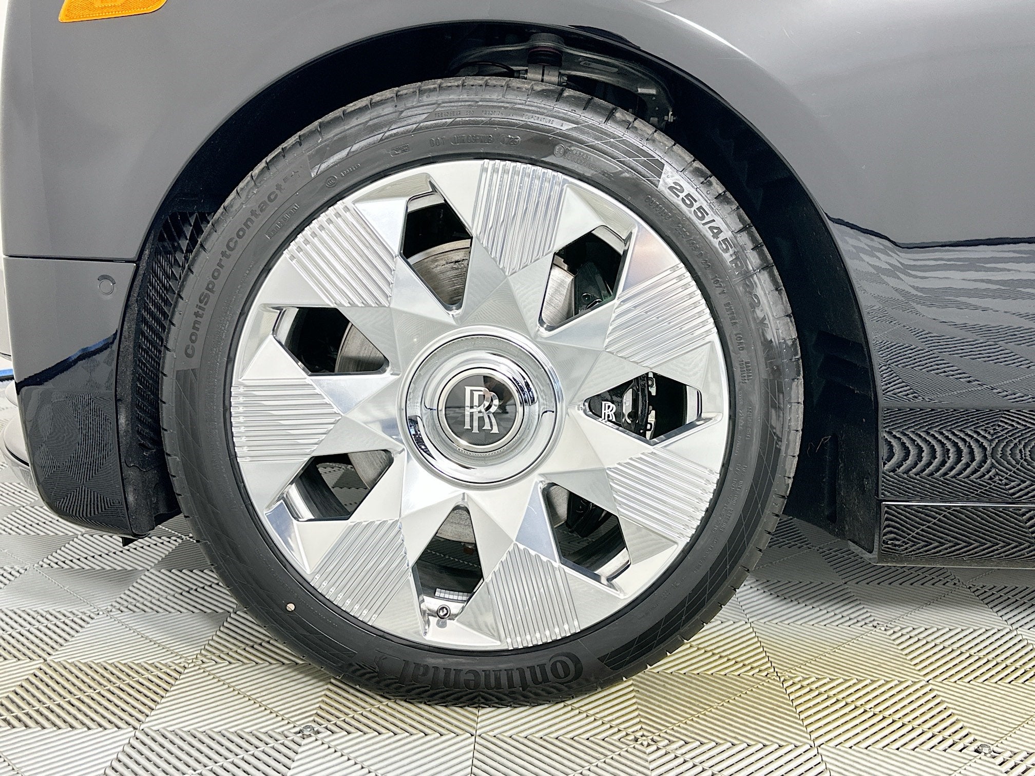 2026 Rolls-Royce Phantom 