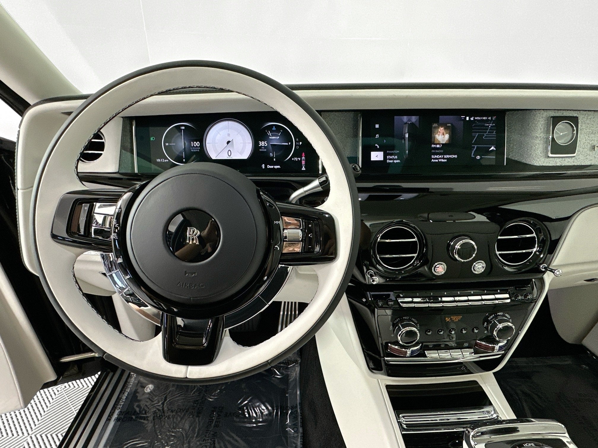 2026 Rolls-Royce Phantom 