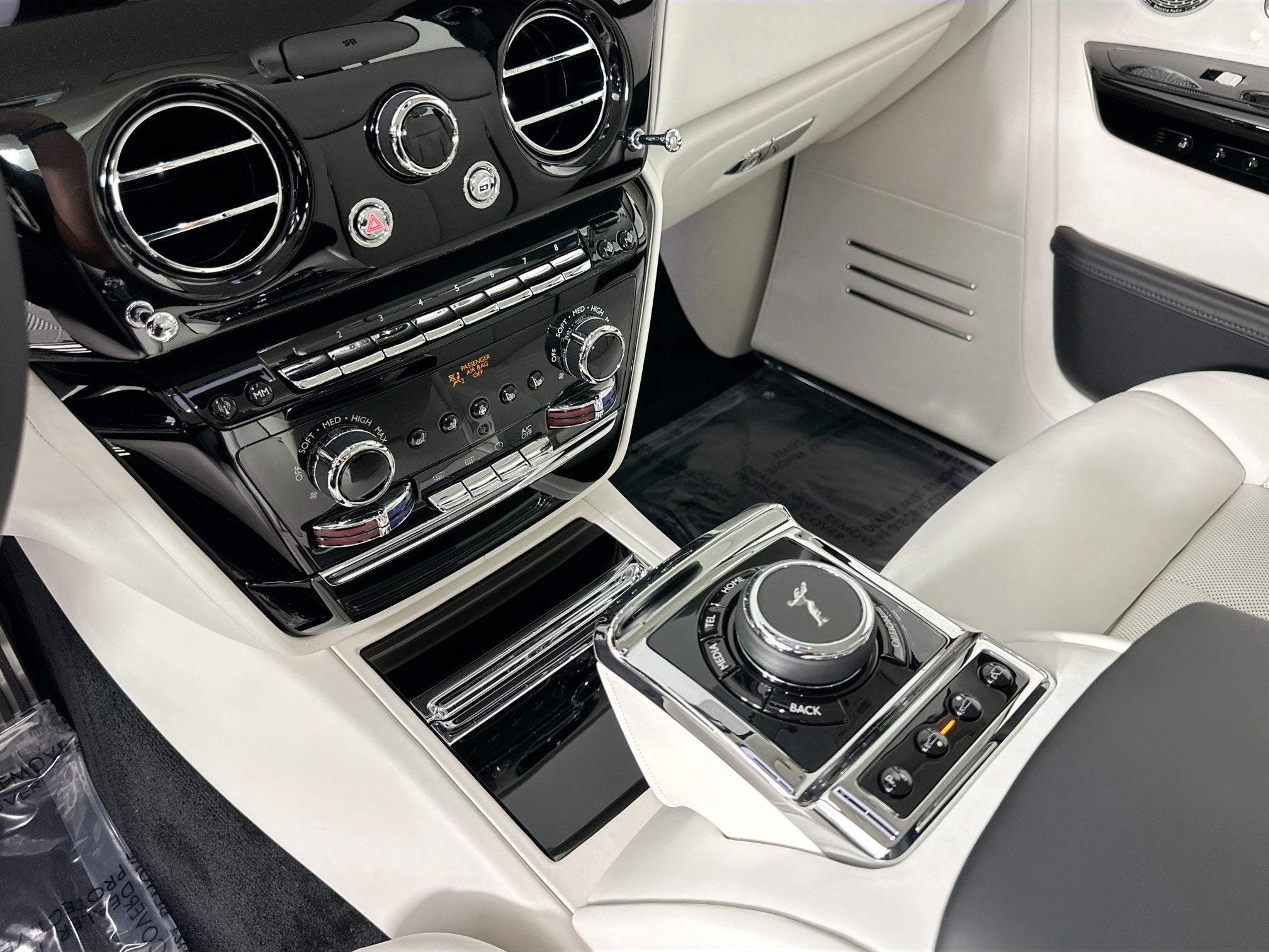 2026 Rolls-Royce Phantom 