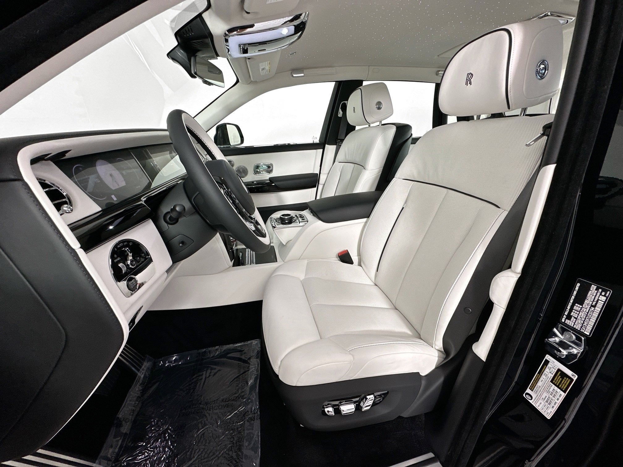 2026 Rolls-Royce Phantom 