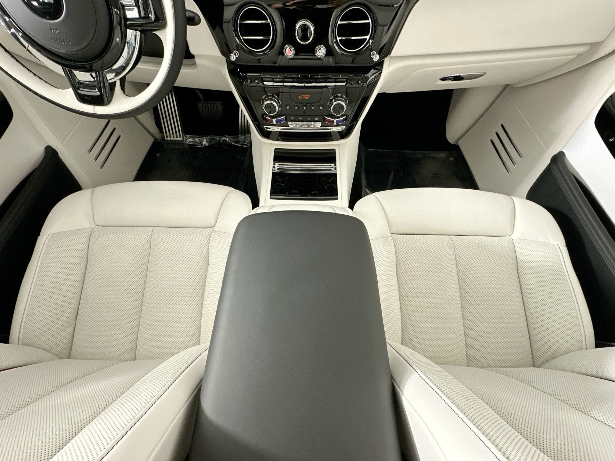 2026 Rolls-Royce Phantom 