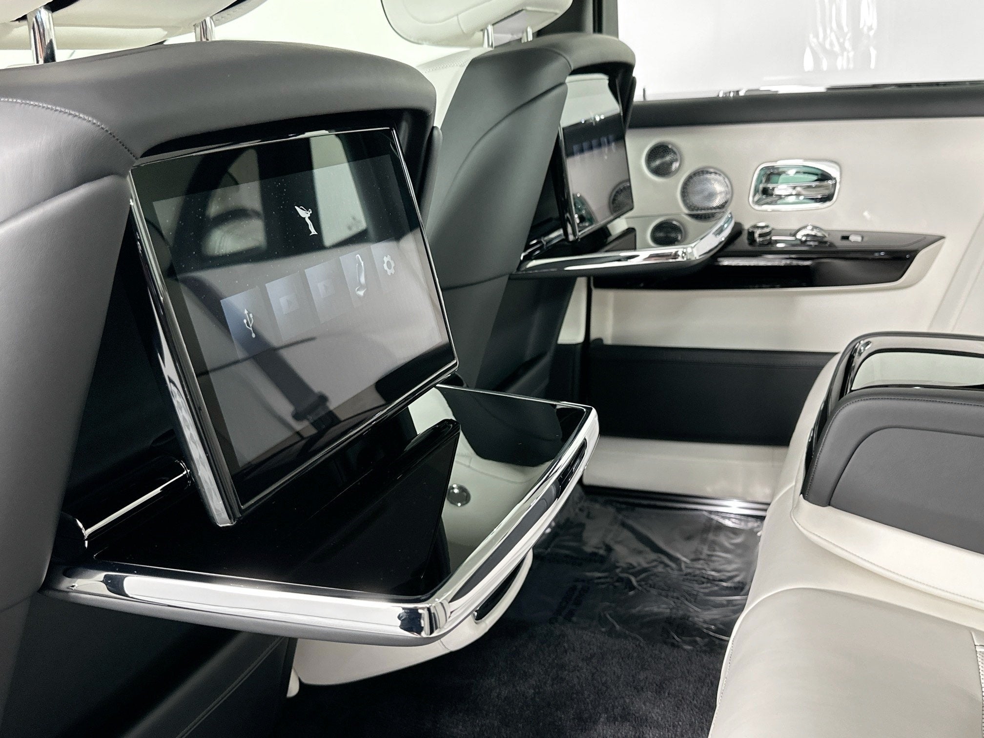 2026 Rolls-Royce Phantom 