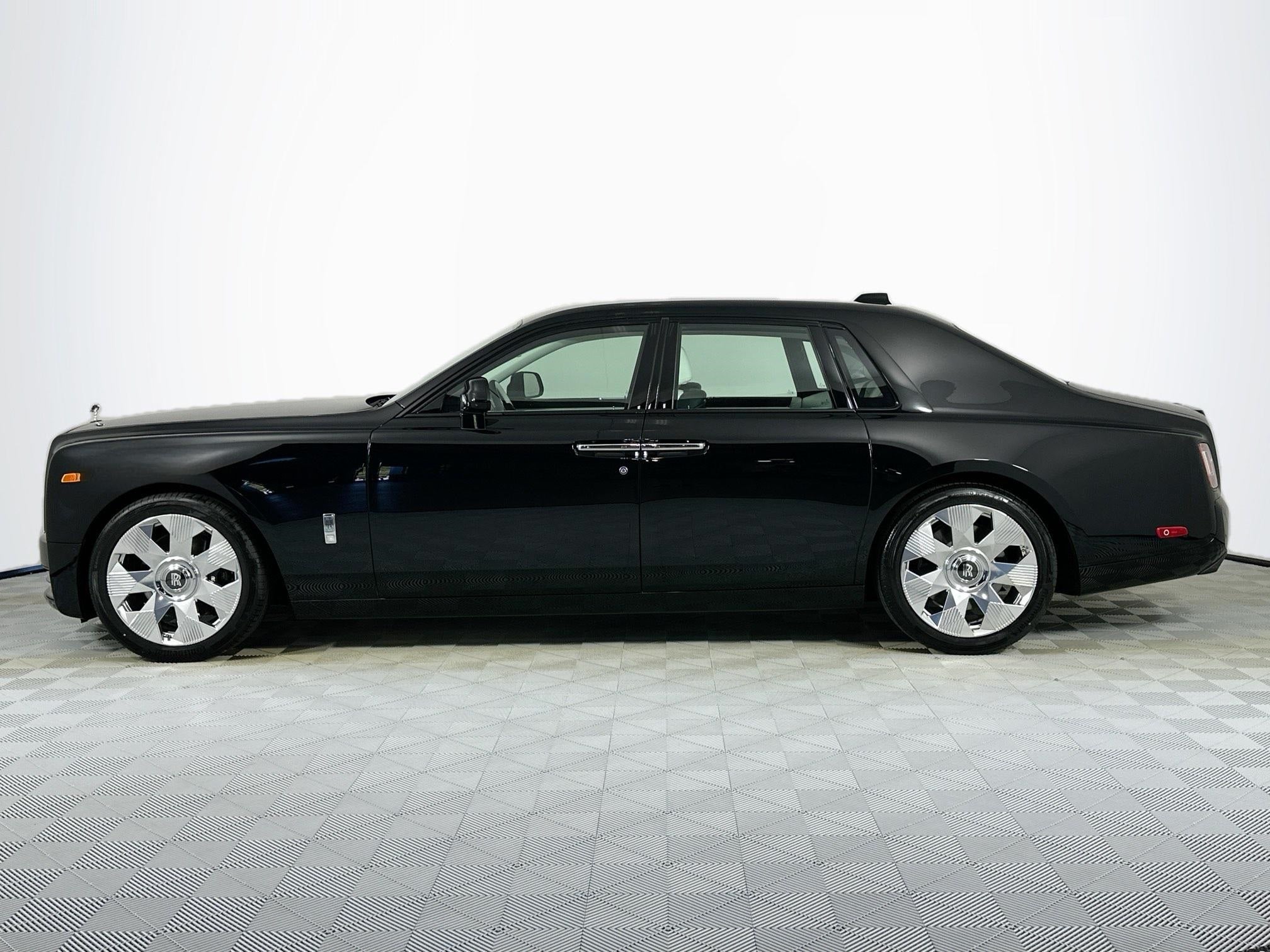 2026 Rolls-Royce Phantom 
