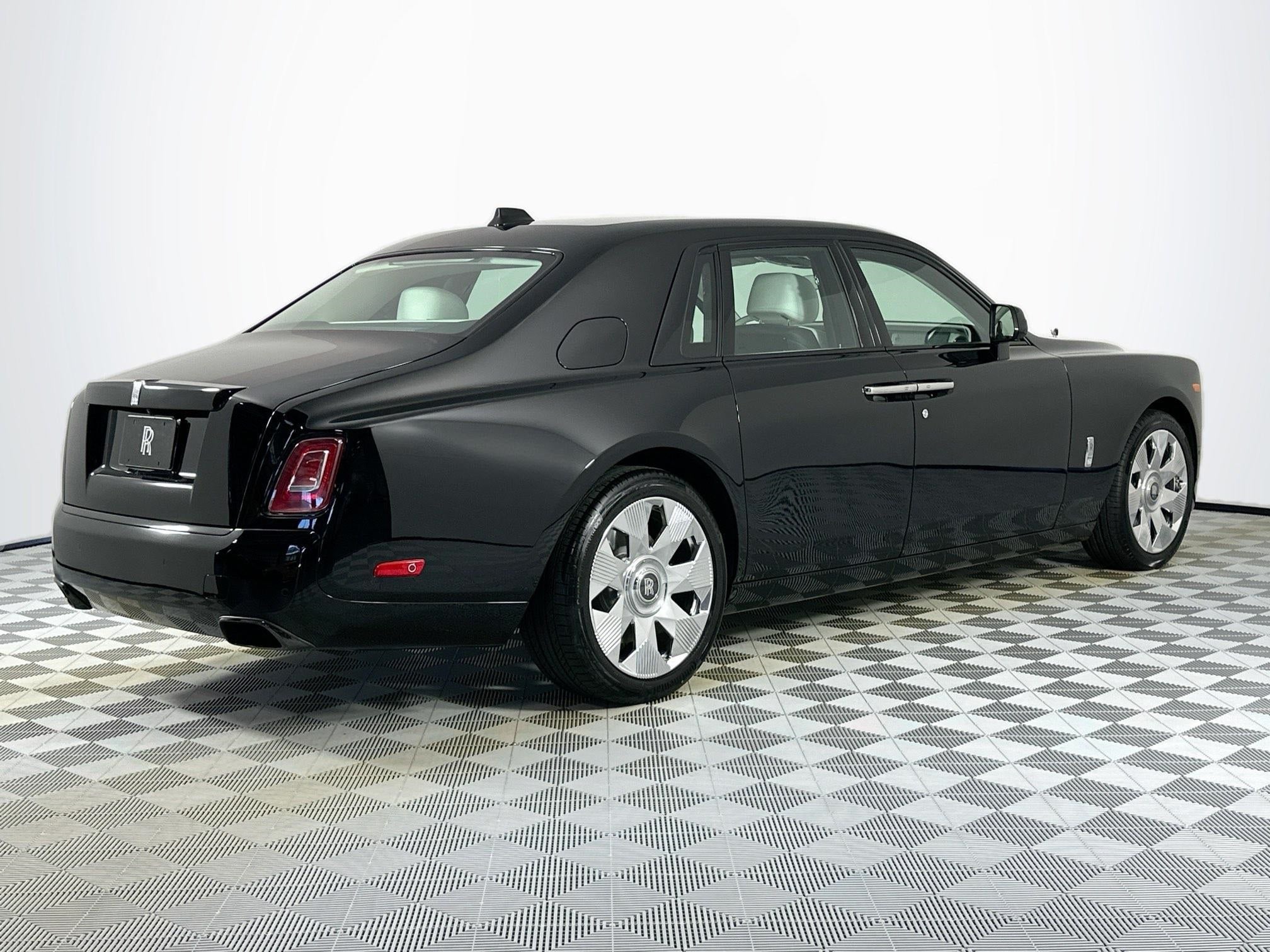 2026 Rolls-Royce Phantom 