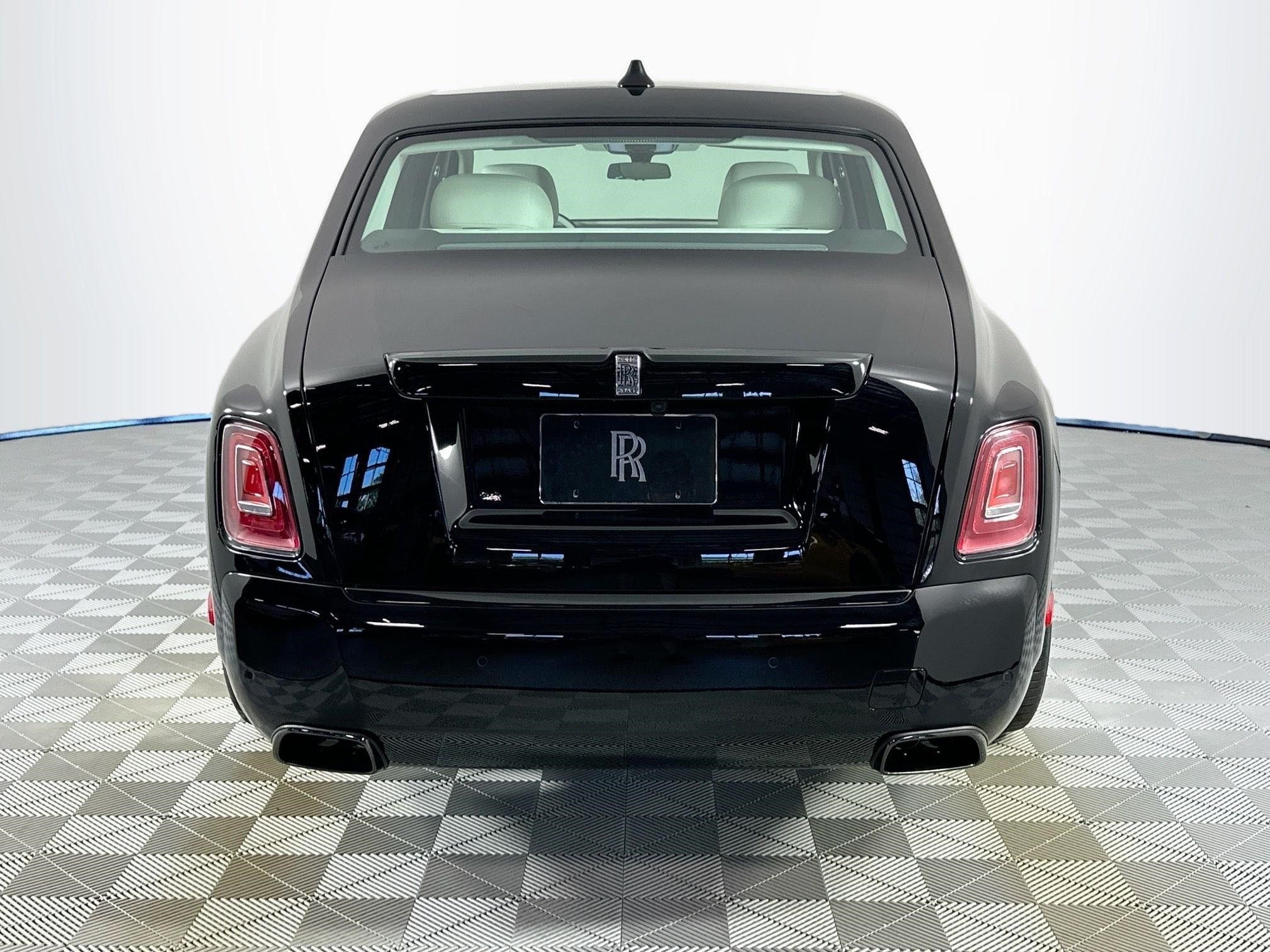 2026 Rolls-Royce Phantom 