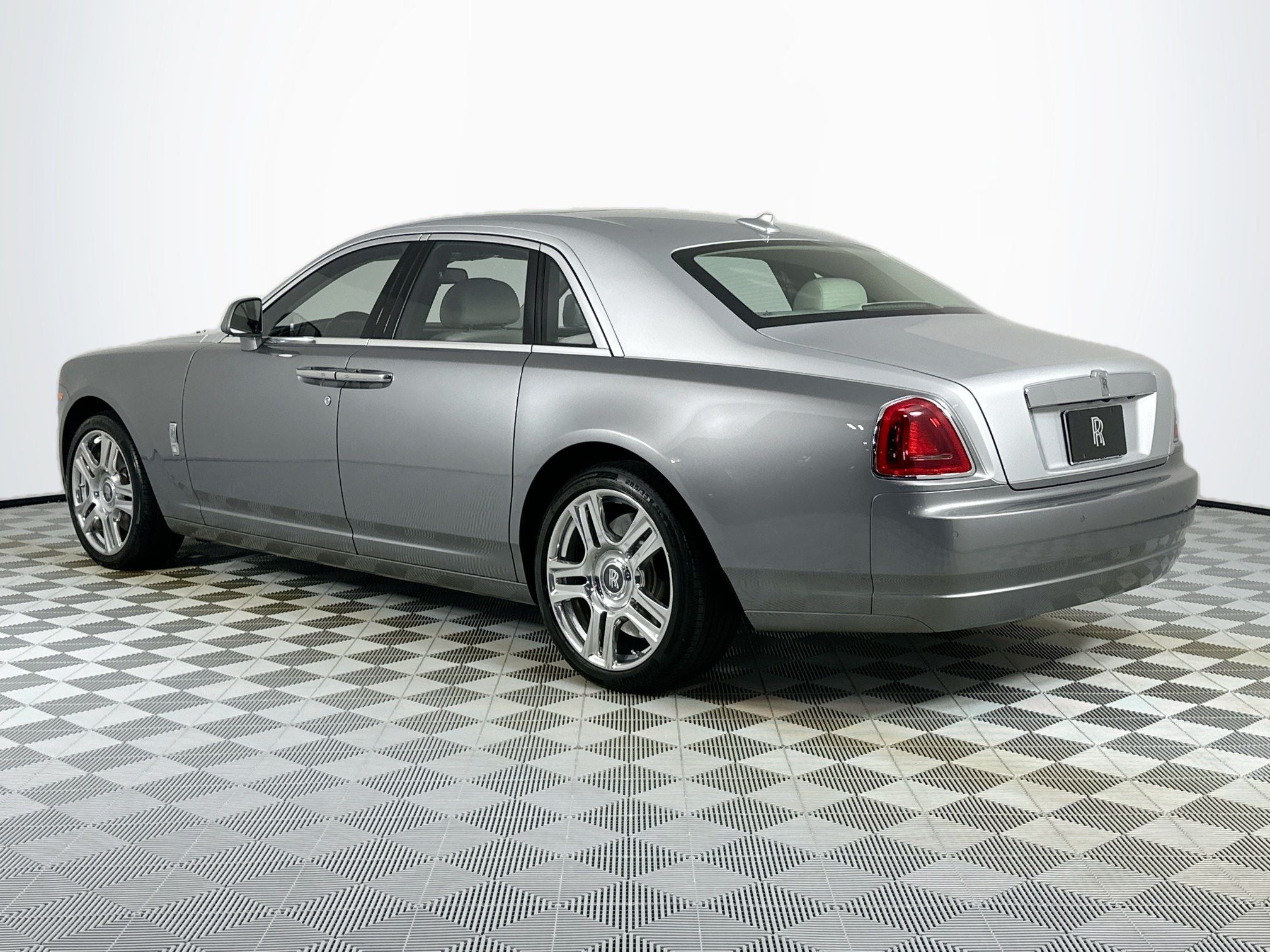 2016 Rolls-Royce Ghost 