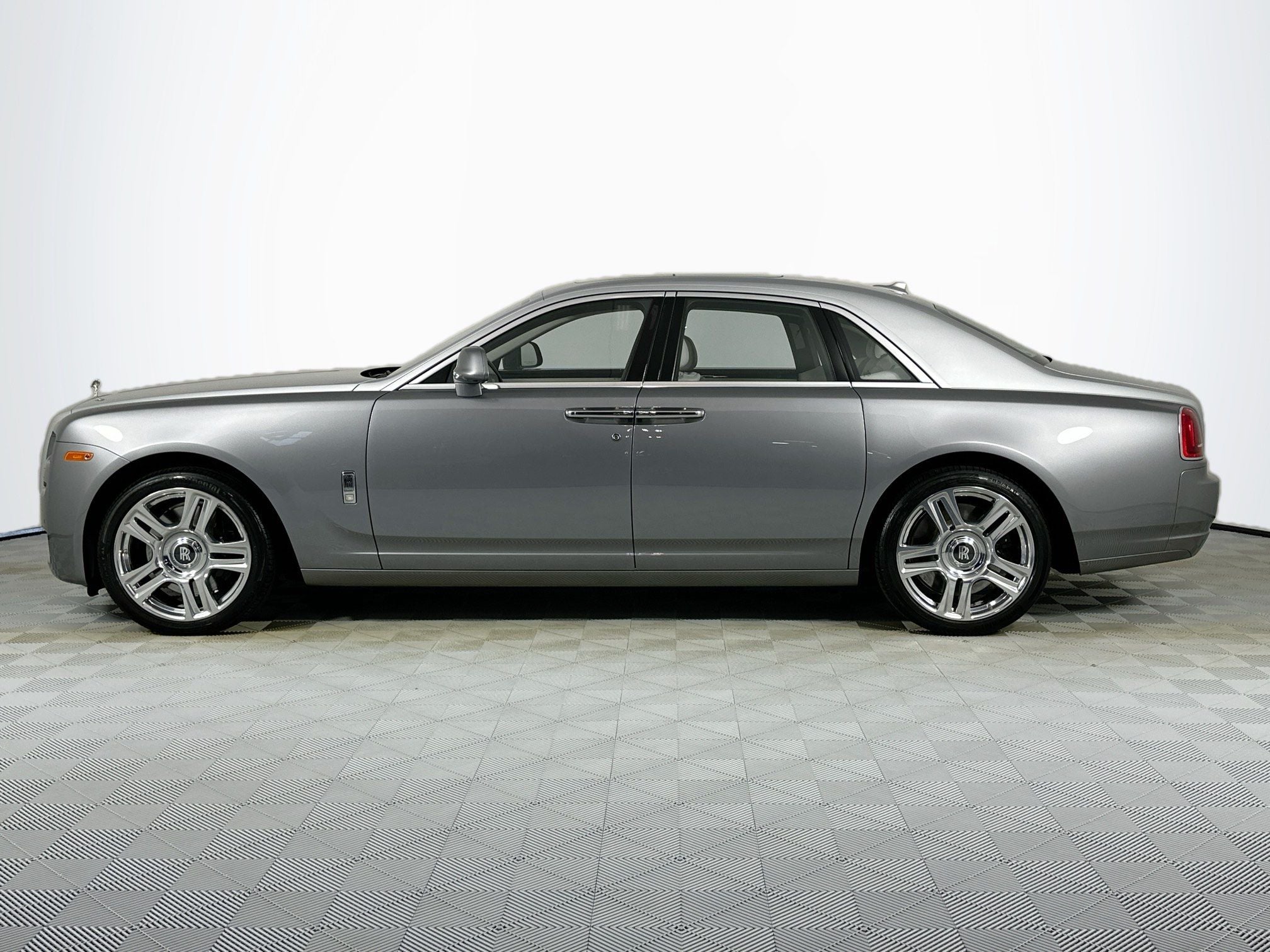 2016 Rolls-Royce Ghost 