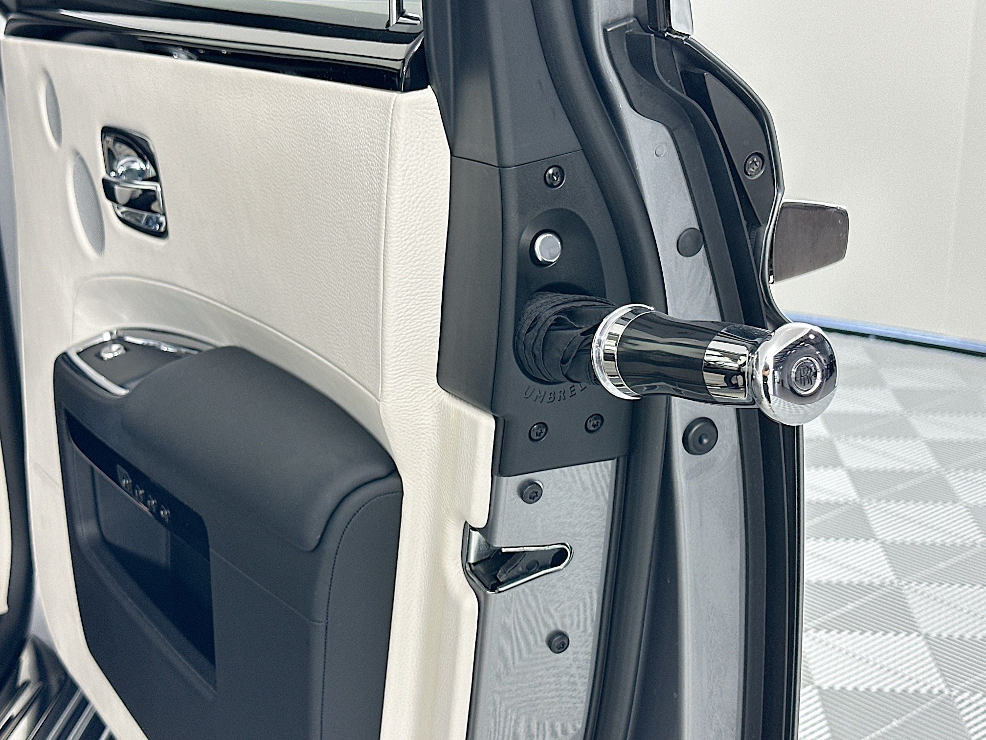 2016 Rolls-Royce Ghost 