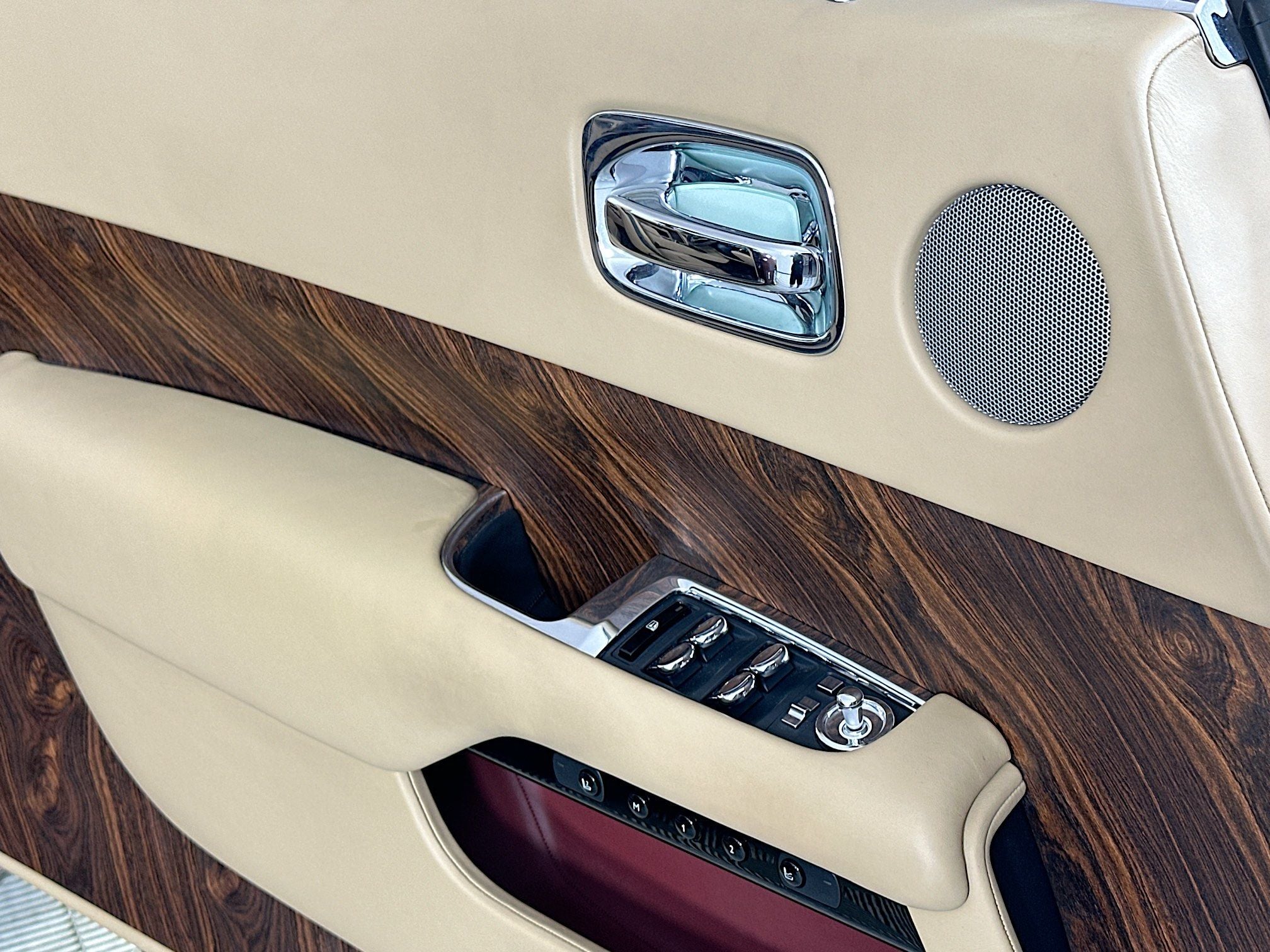 2017 Rolls-Royce Dawn 