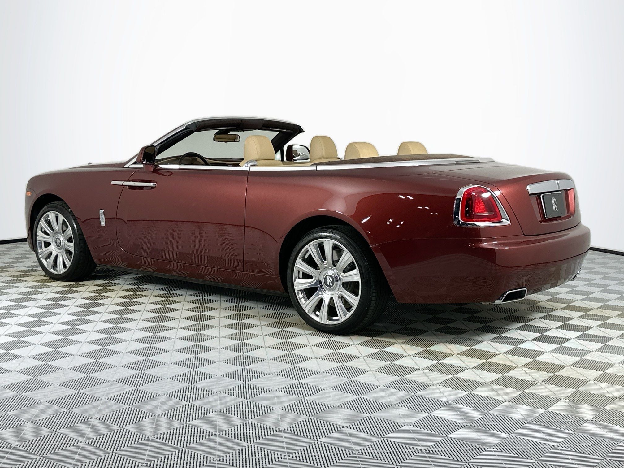 2017 Rolls-Royce Dawn 