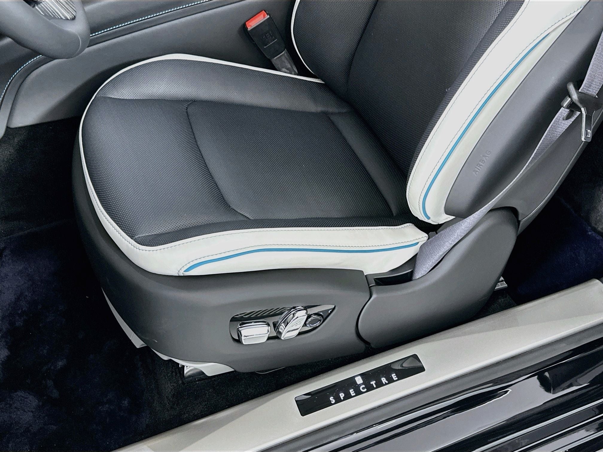 2026 Rolls-Royce Spectre Base