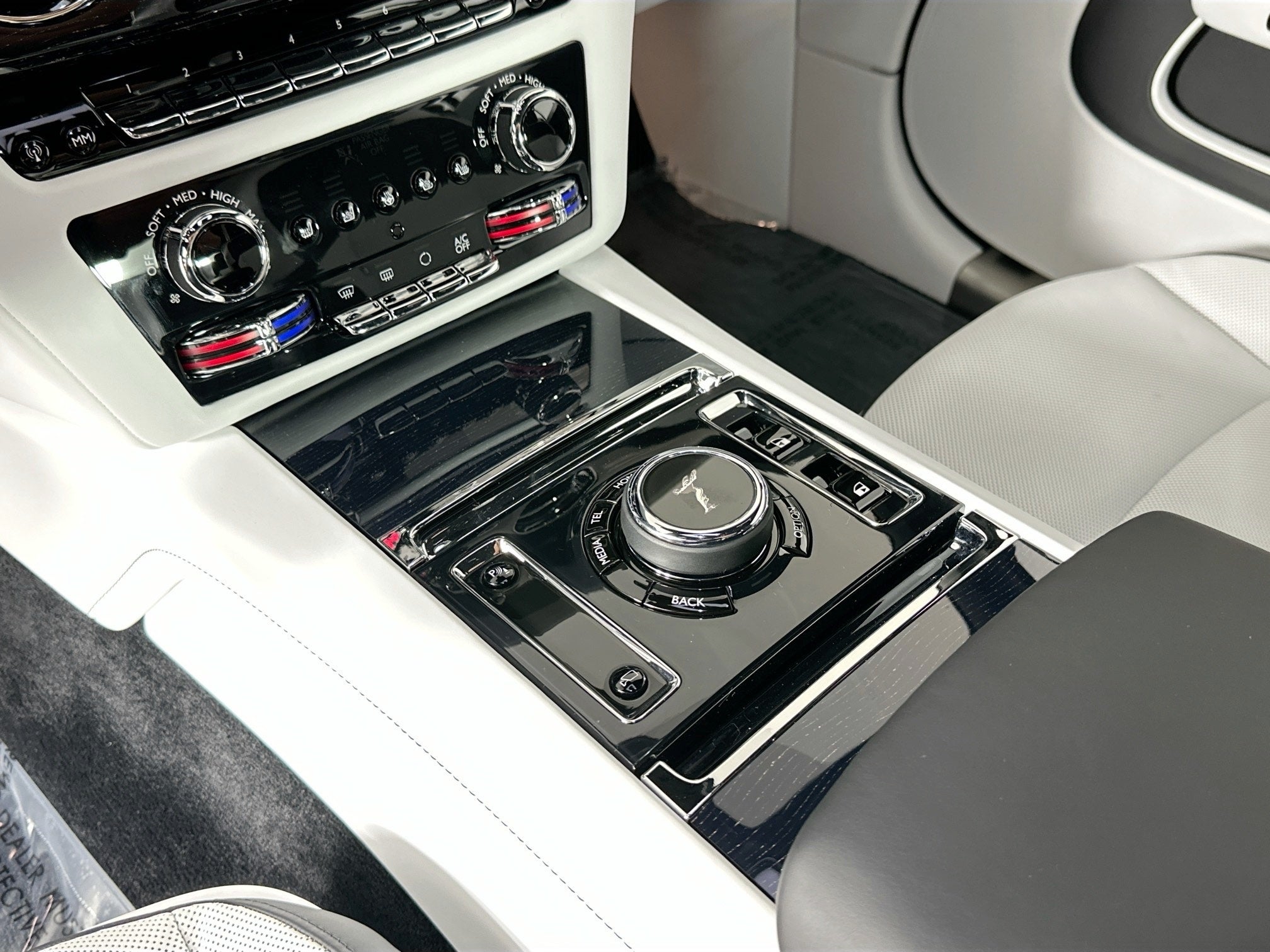 2026 Rolls-Royce Spectre 