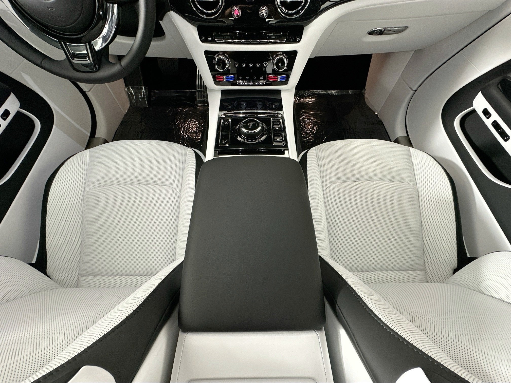 2026 Rolls-Royce Spectre 