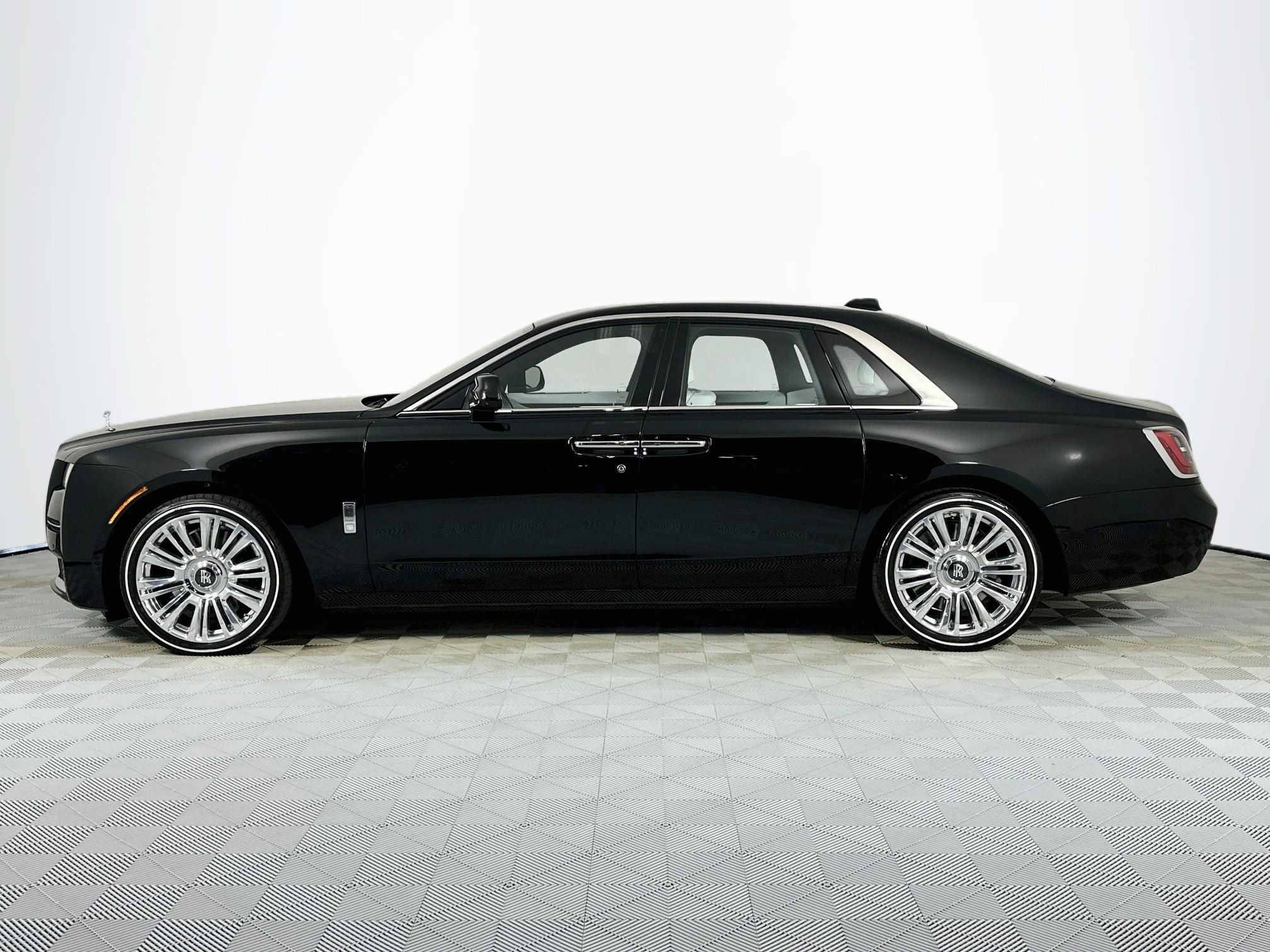 2022 Rolls-Royce Ghost 