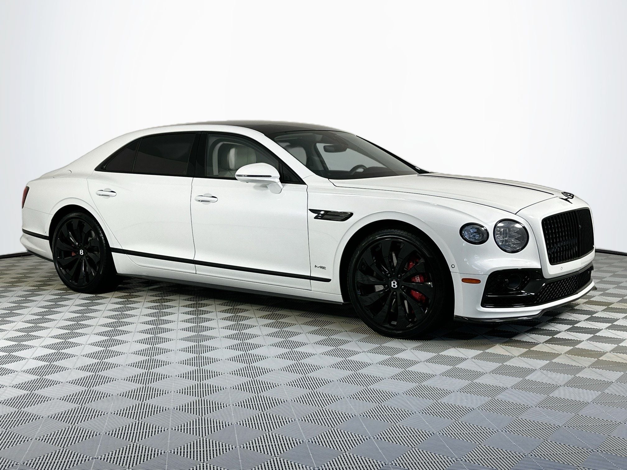 2022 Bentley Flying Spur's photo