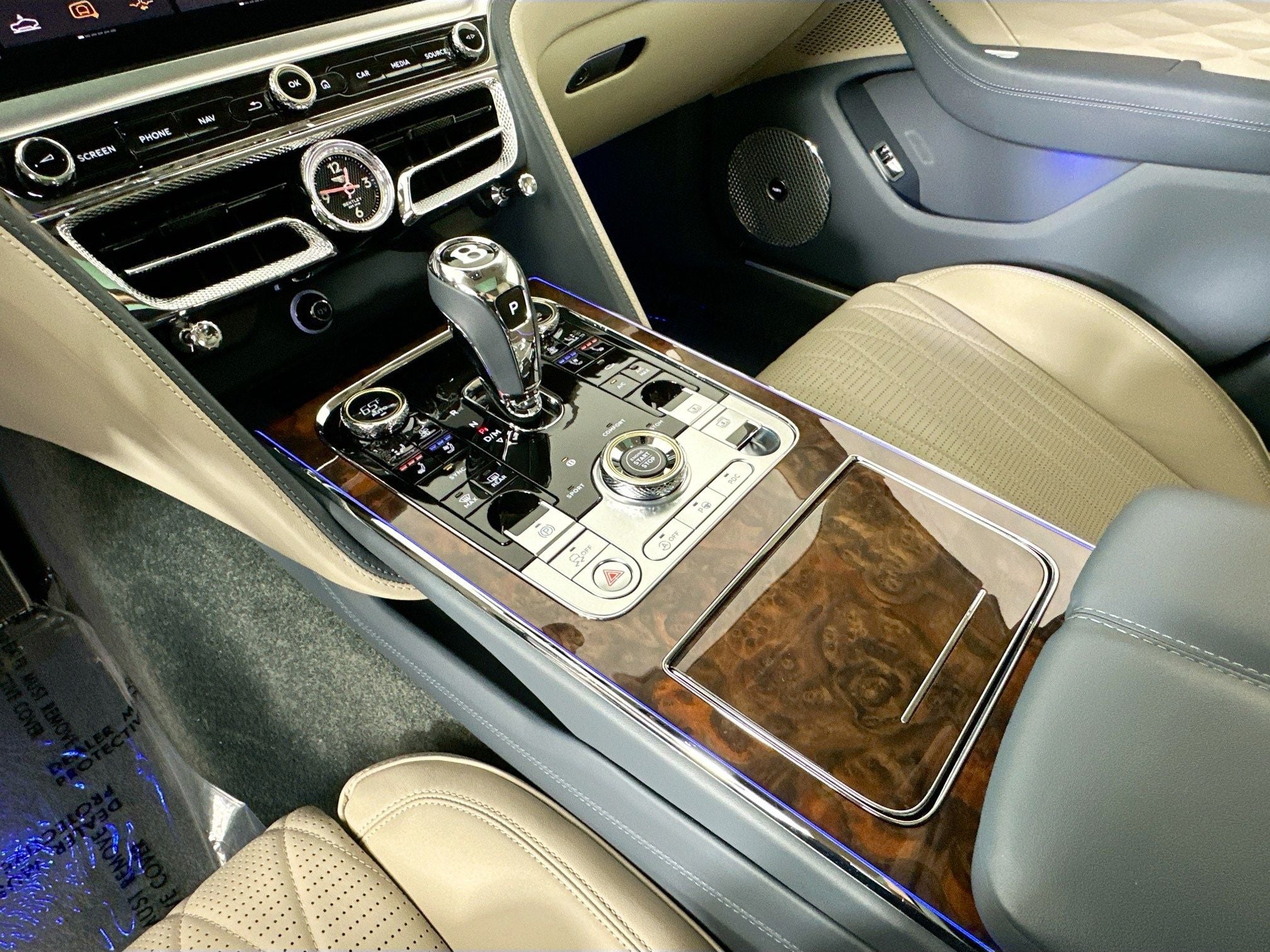 2022 Bentley Flying Spur W12 MDS