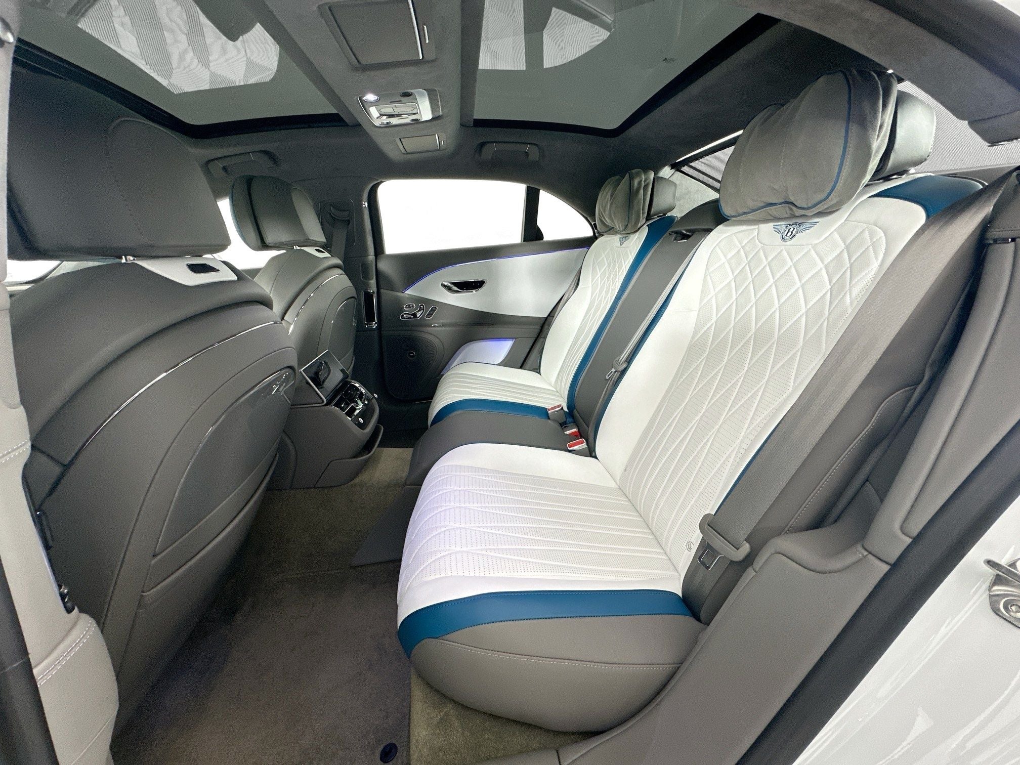 2023 Bentley Flying Spur Azure - Mulliner Artica Edition
