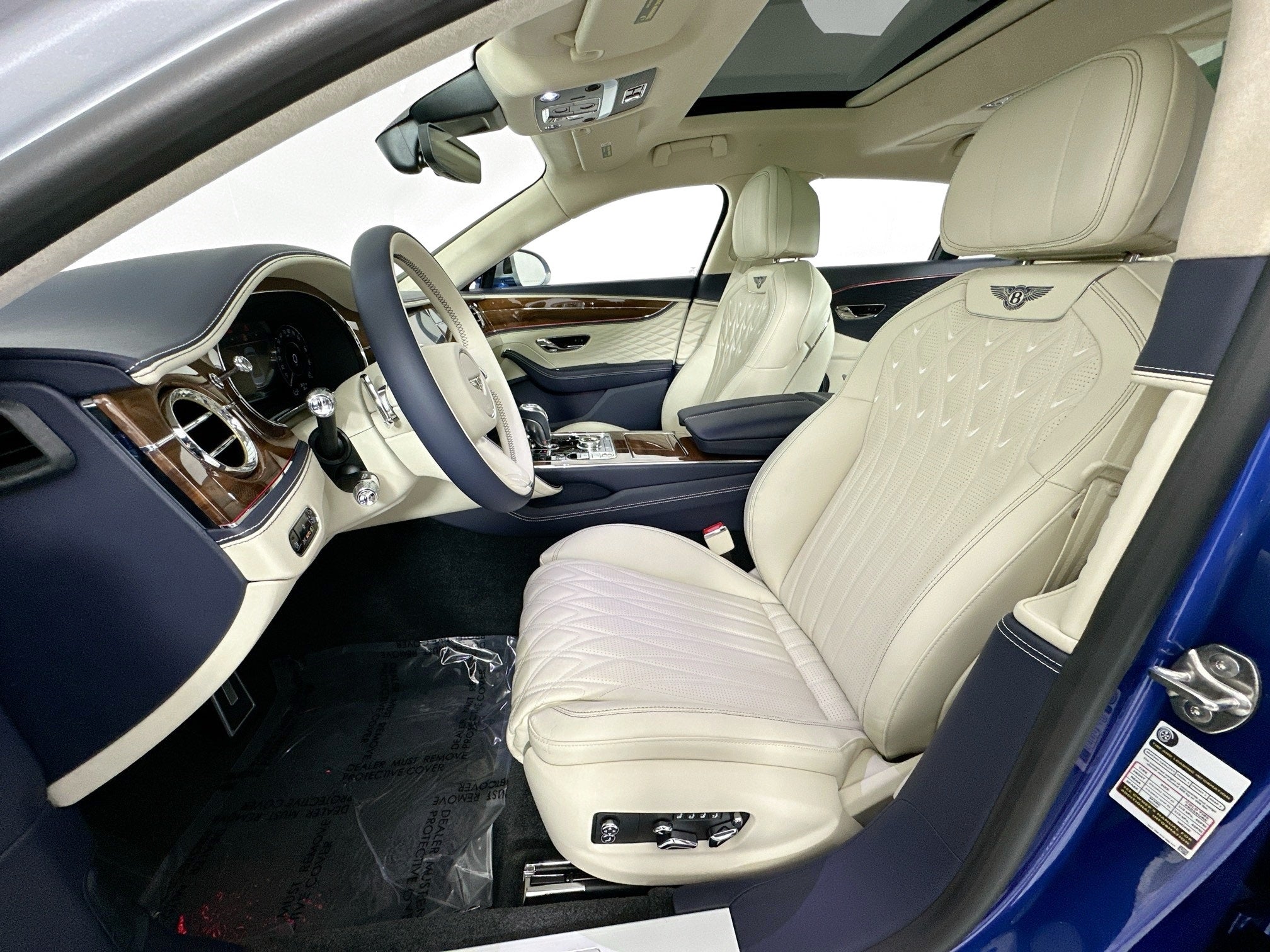 2026 Bentley Flying Spur Azure