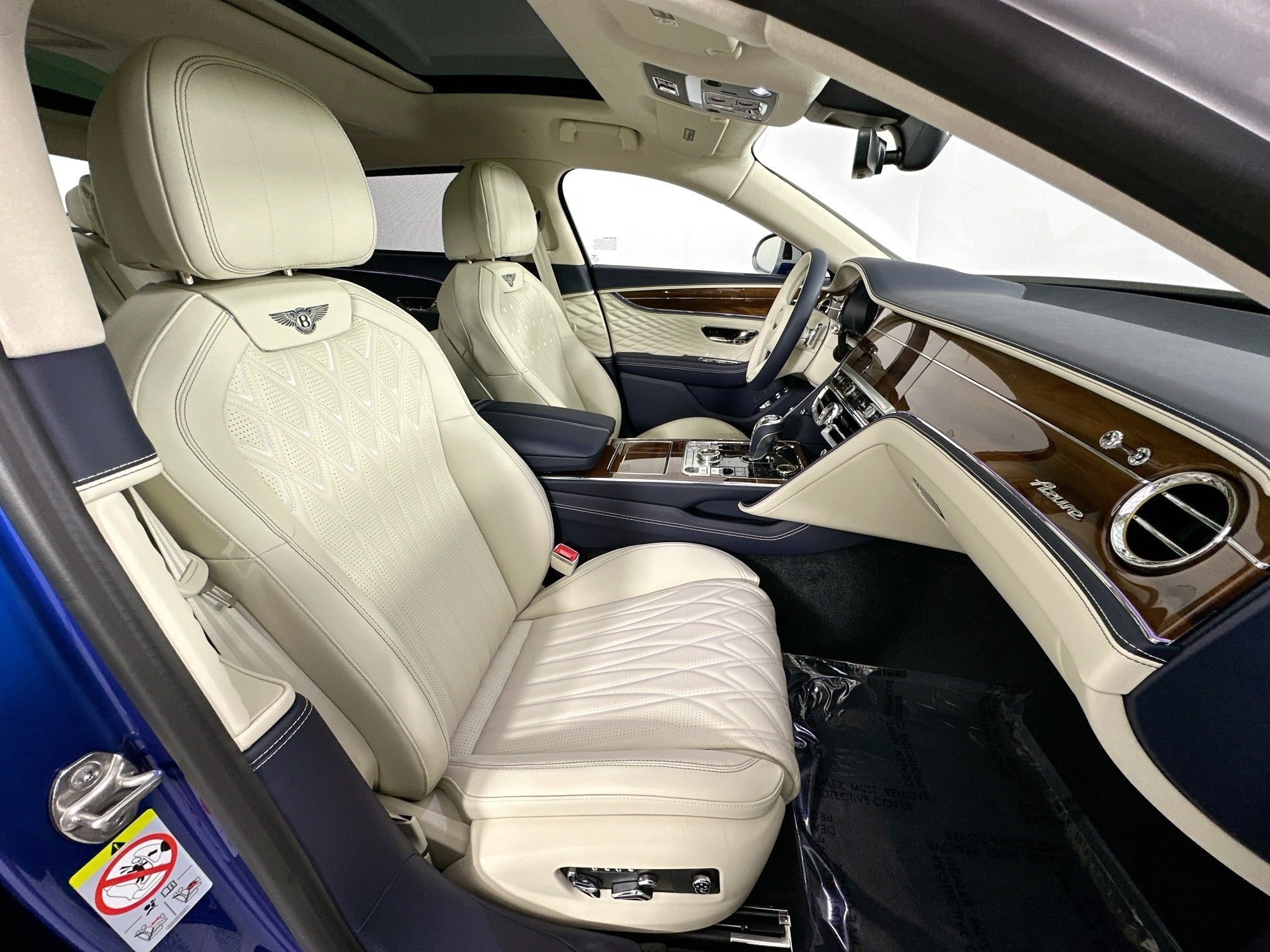 2026 Bentley Flying Spur Azure