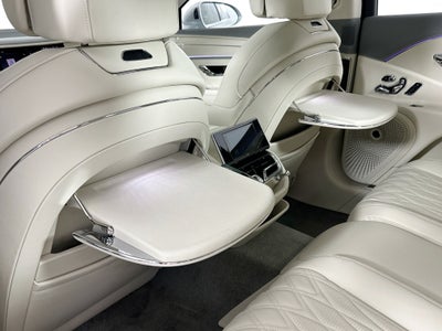 2026 Bentley Flying Spur Azure