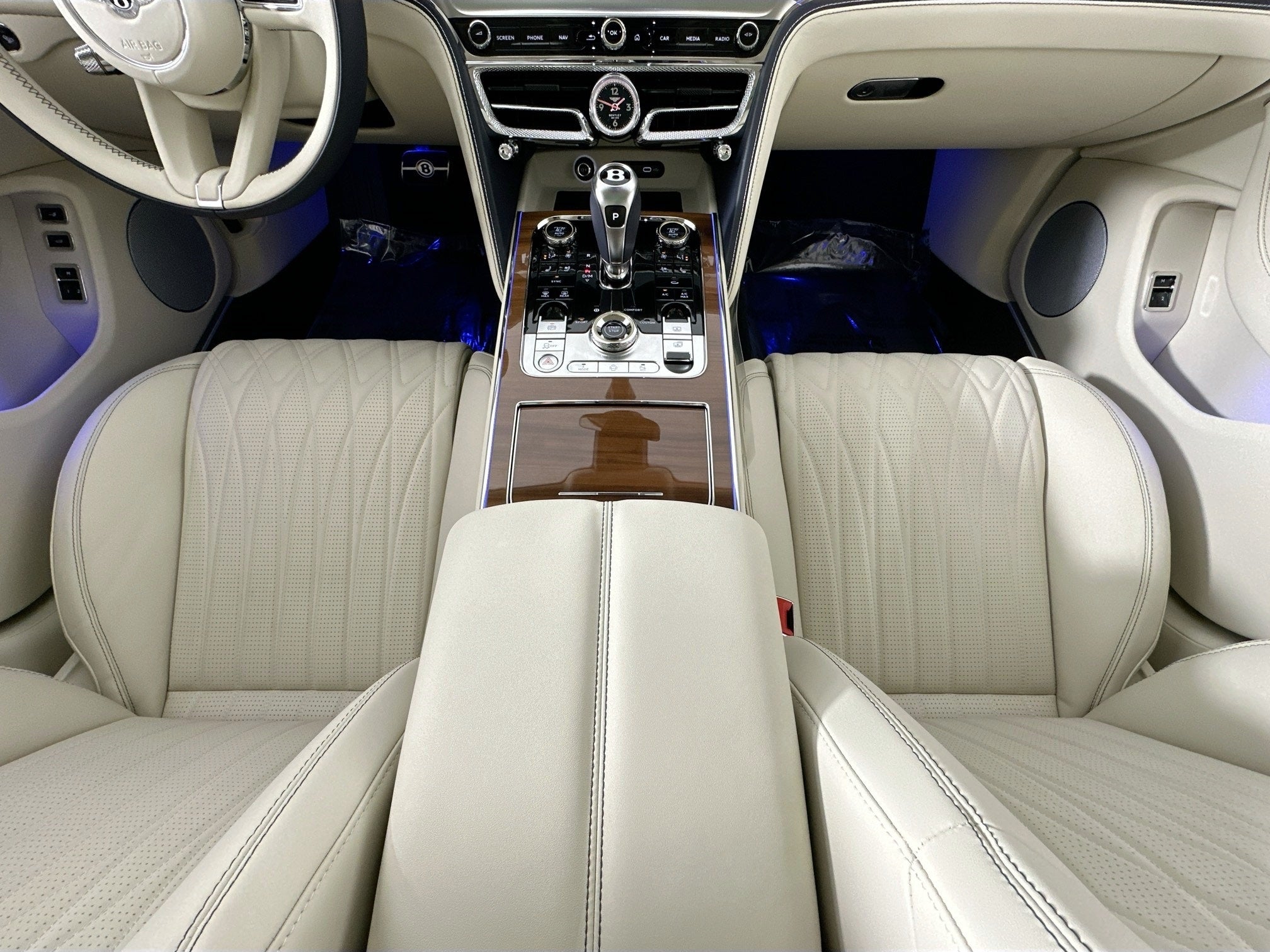 2026 Bentley Flying Spur Azure