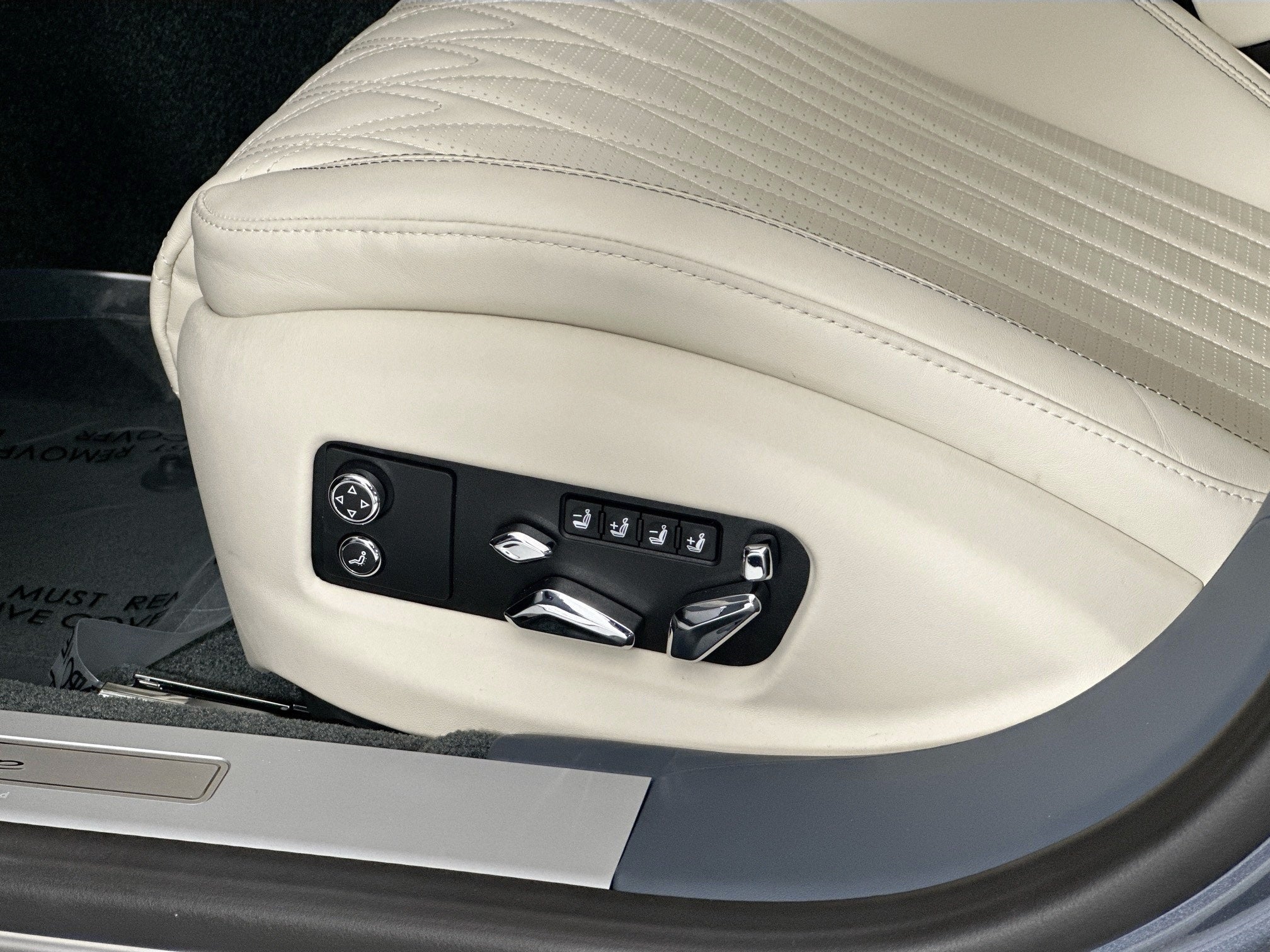 2026 Bentley Flying Spur Azure