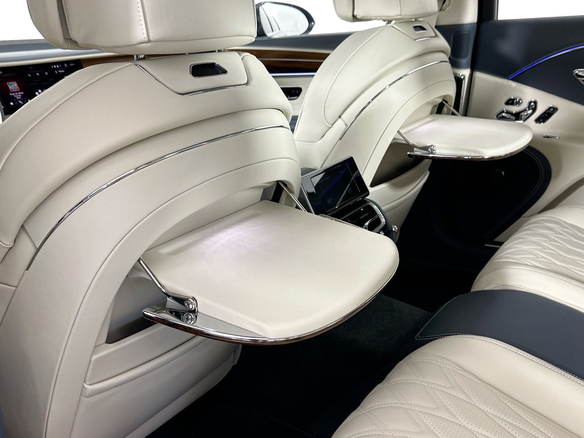 2026 Bentley Flying Spur Azure