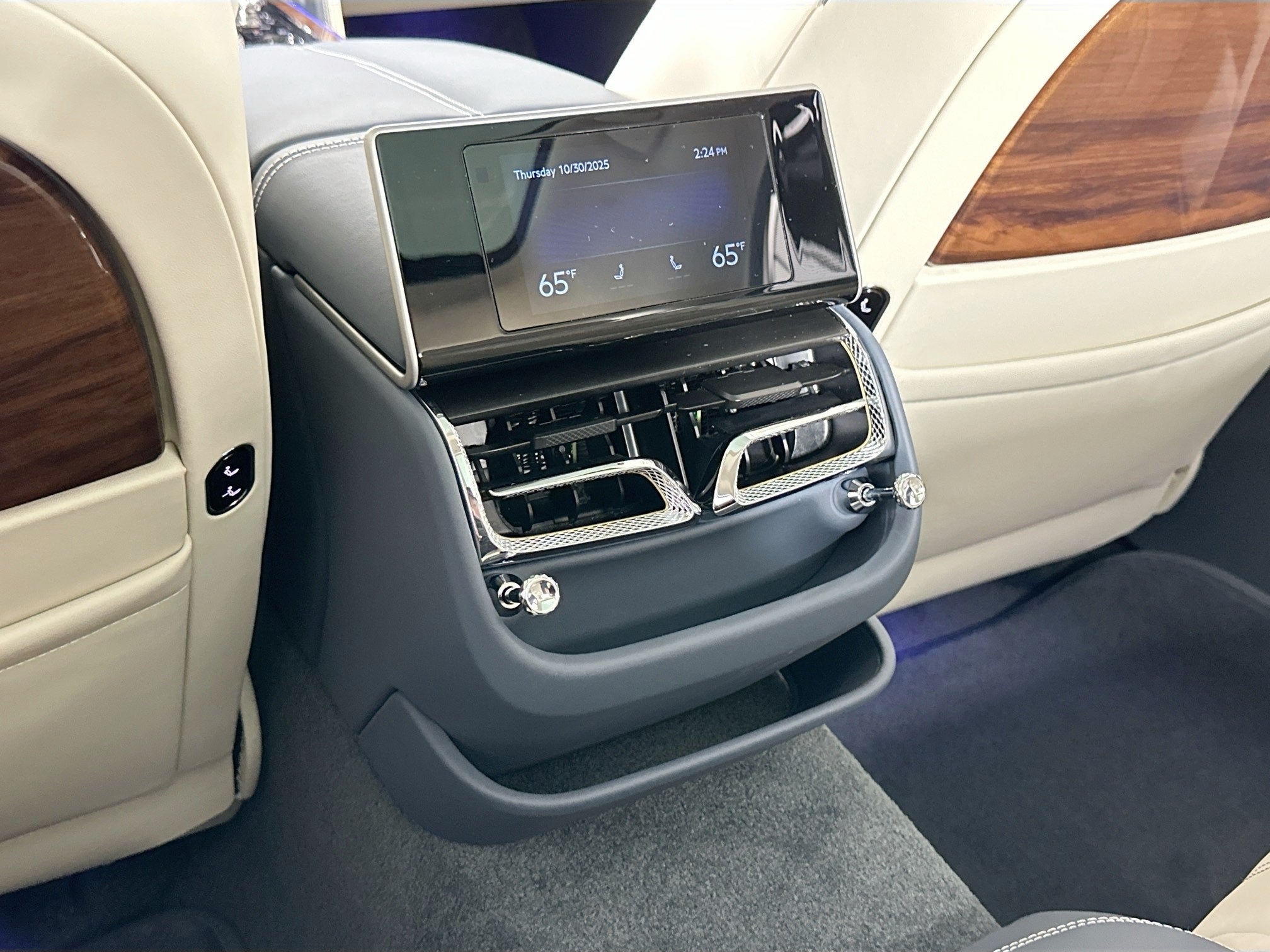 2026 Bentley Flying Spur Azure