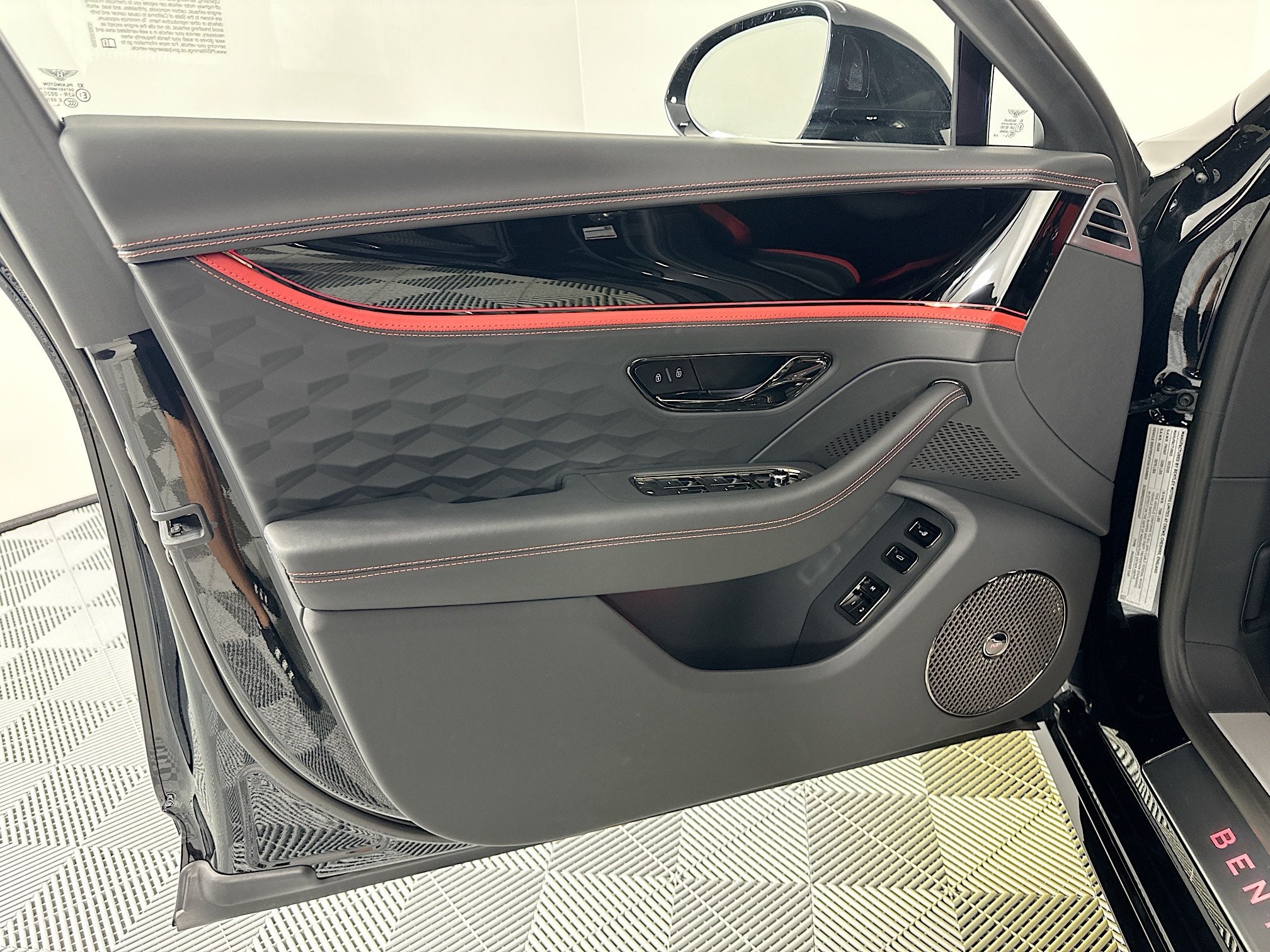 2025 Bentley Flying Spur Speed