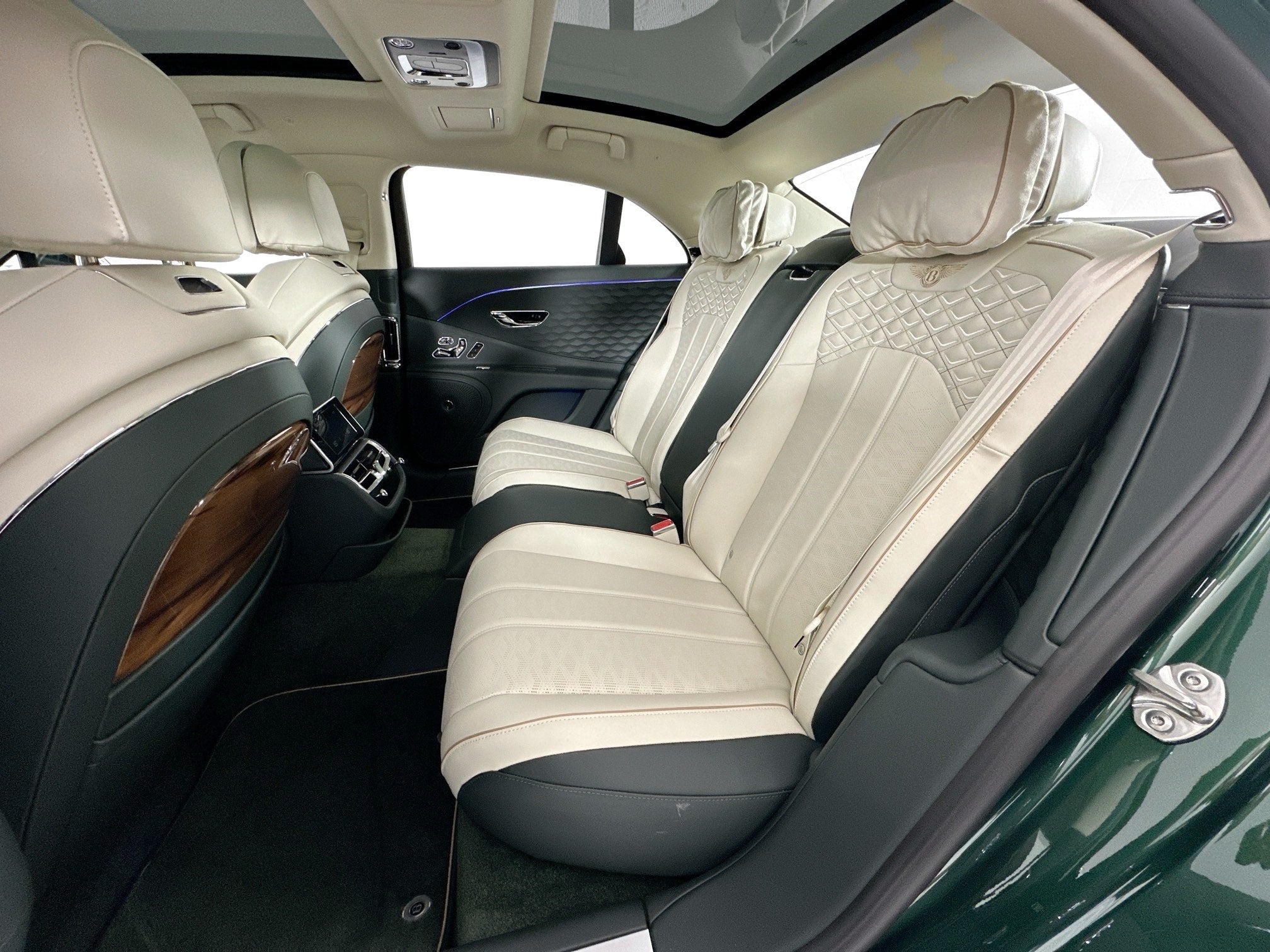 2026 Bentley Flying Spur Mulliner