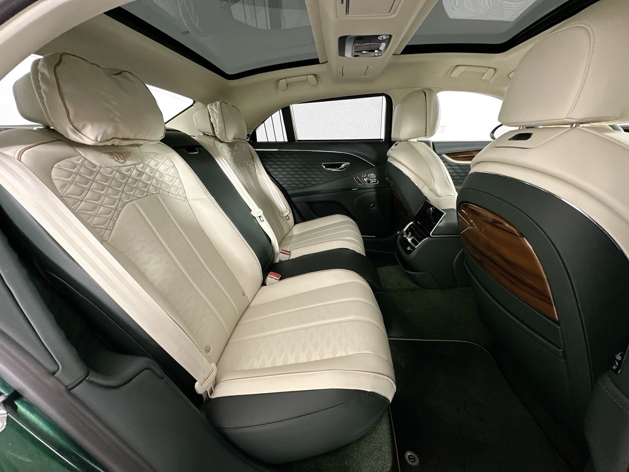 2026 Bentley Flying Spur Mulliner