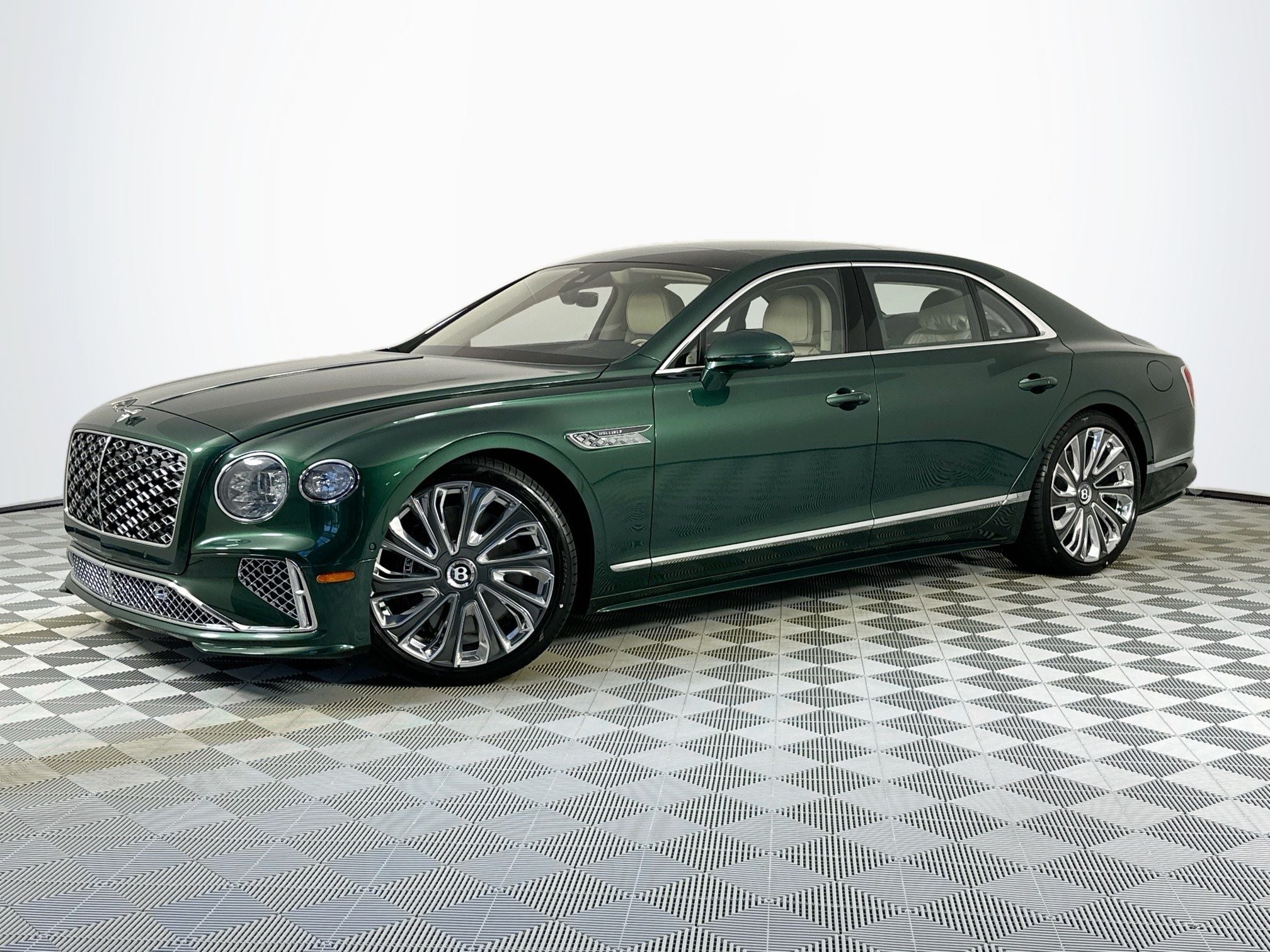 2026 Bentley Flying Spur Speed's photo