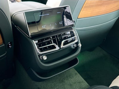 2026 Bentley Flying Spur Mulliner