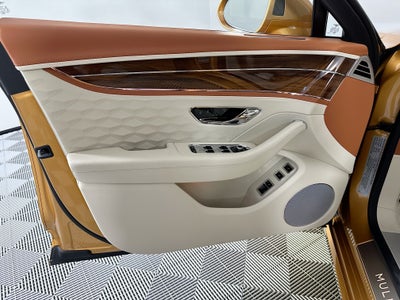 2026 Bentley Flying Spur Mulliner