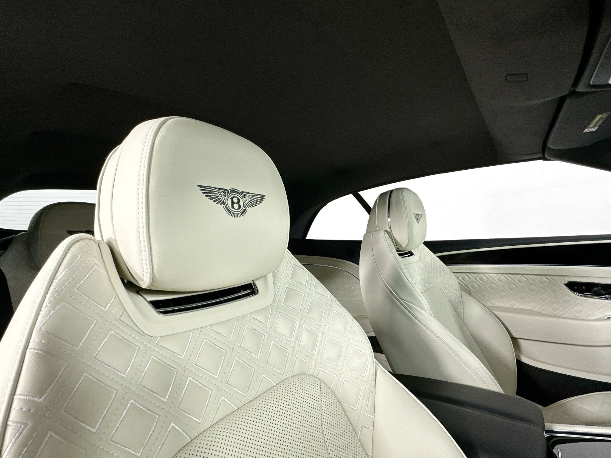 2022 Bentley Continental GTC V8 M.D.S.