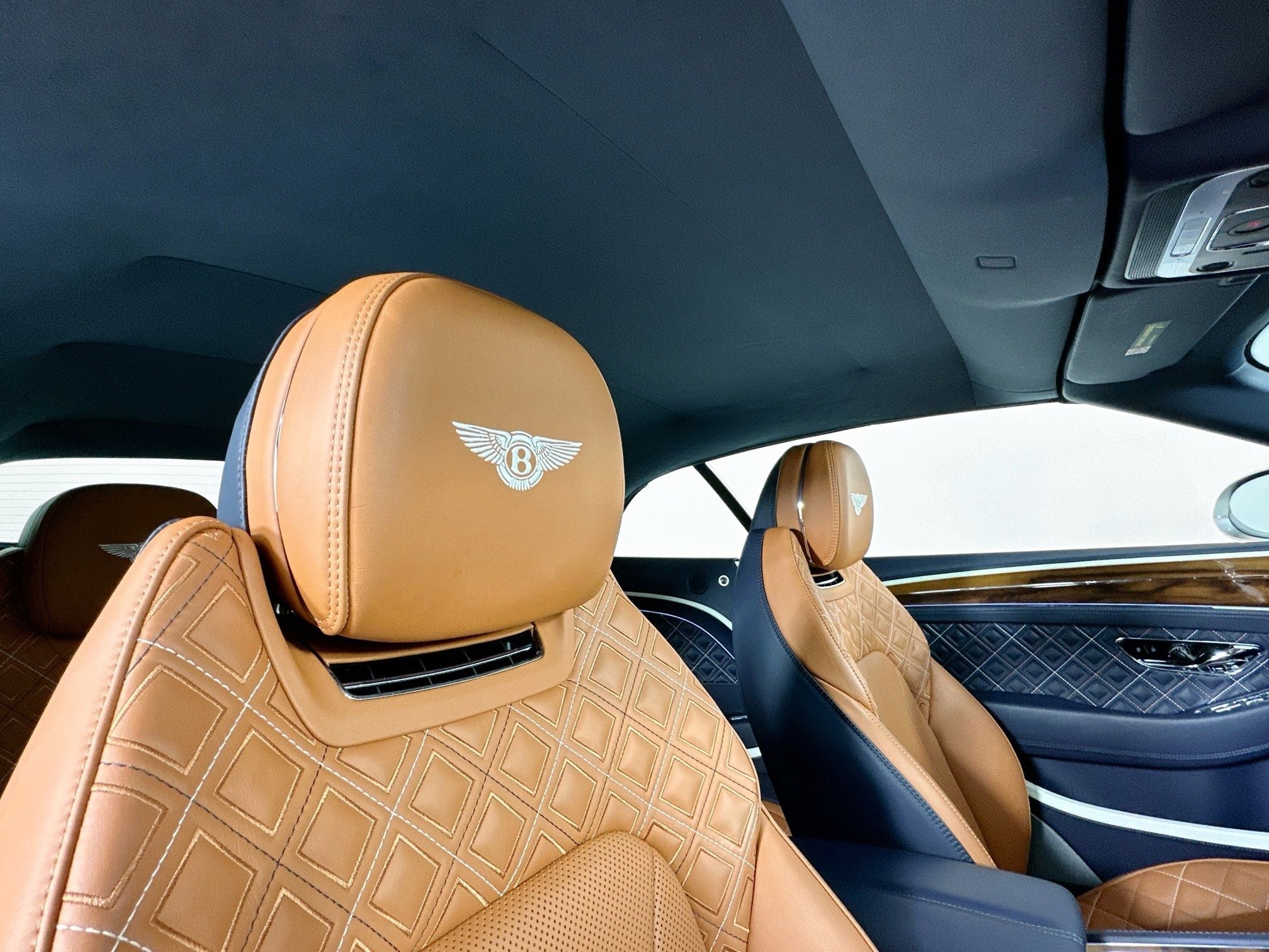 2023 Bentley Continental GTC Mulliner V8