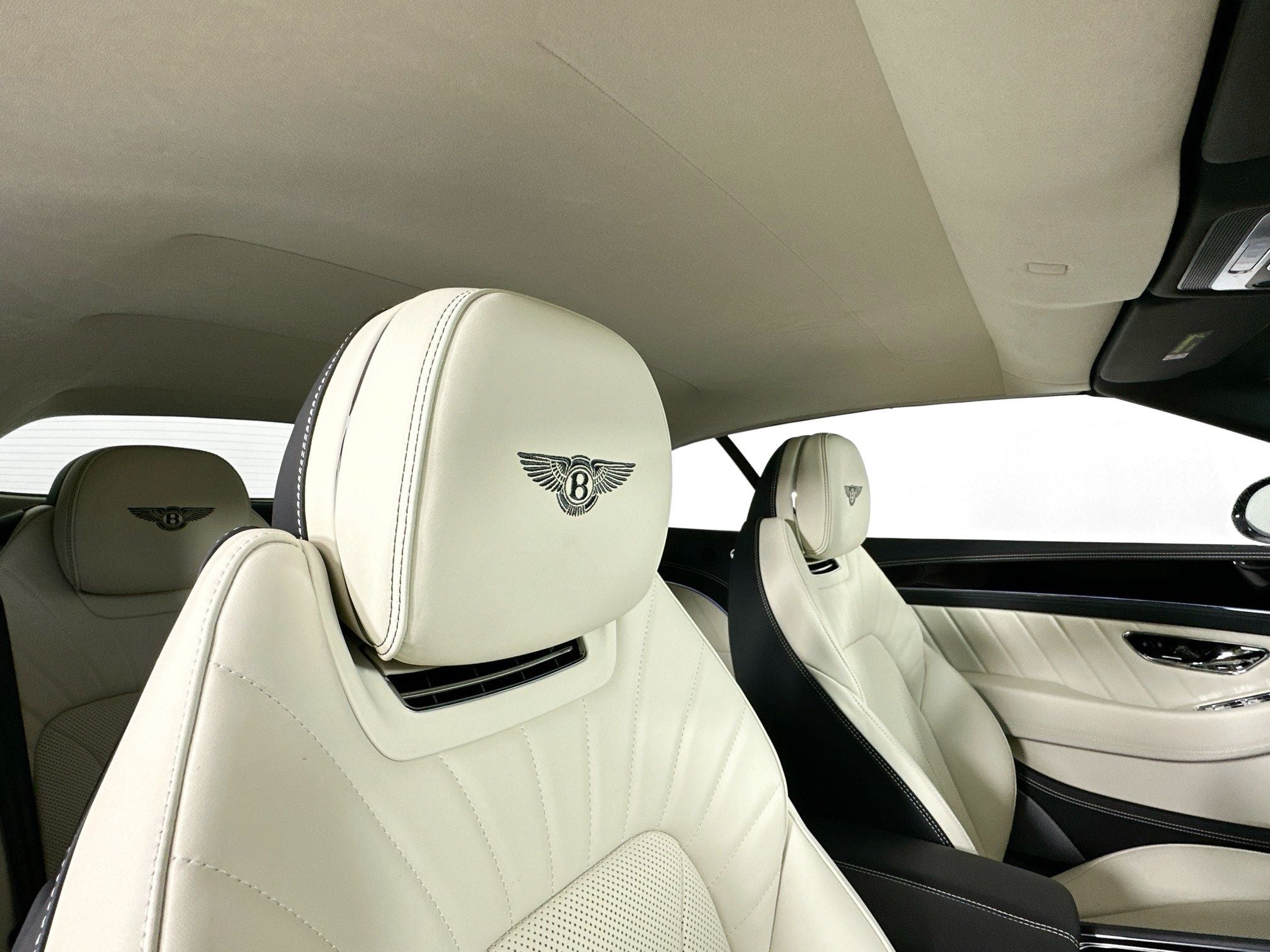 2024 Bentley Continental GTC V8 Edition 8