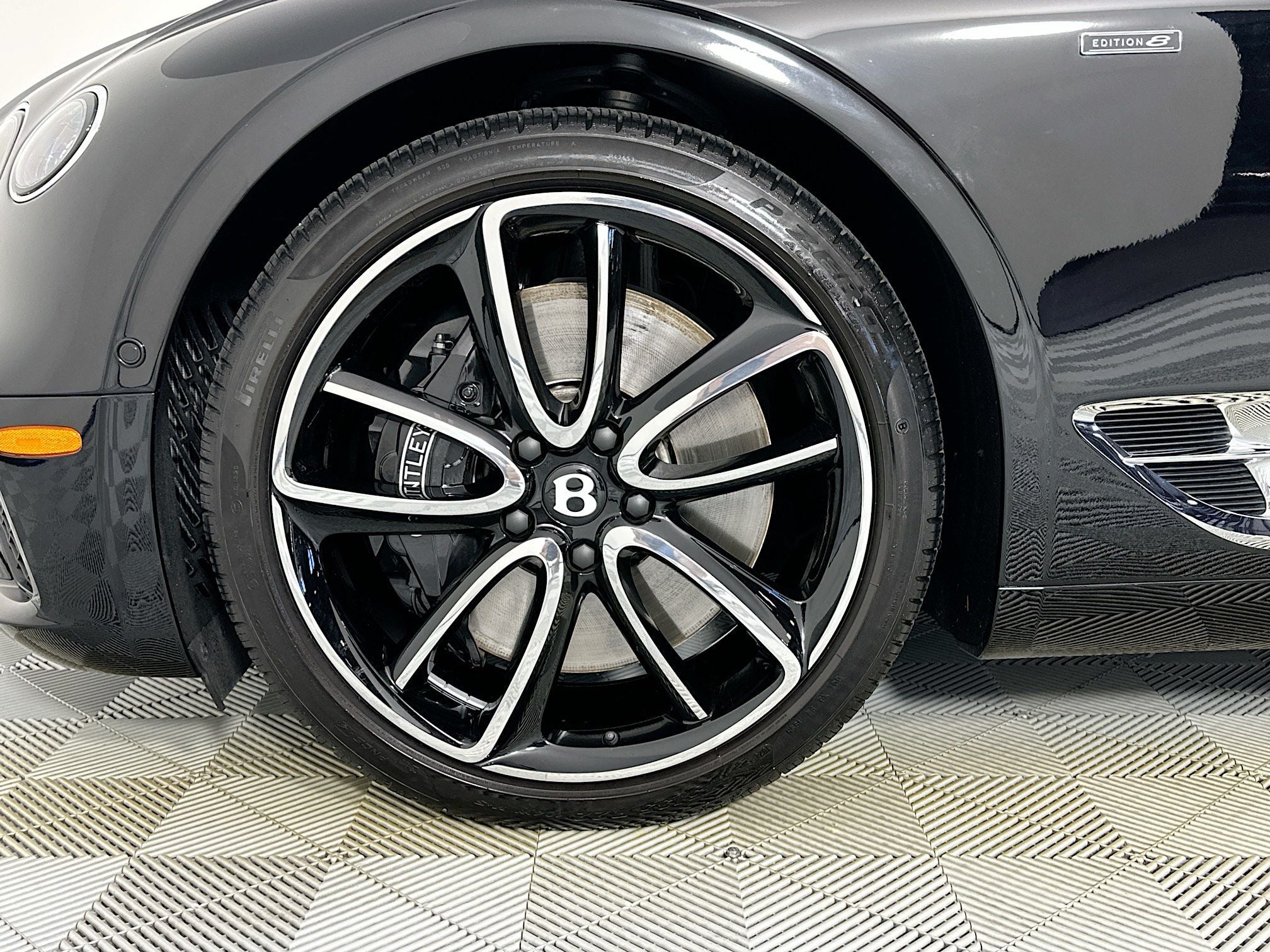 2024 Bentley Continental GTC V8 Edition 8