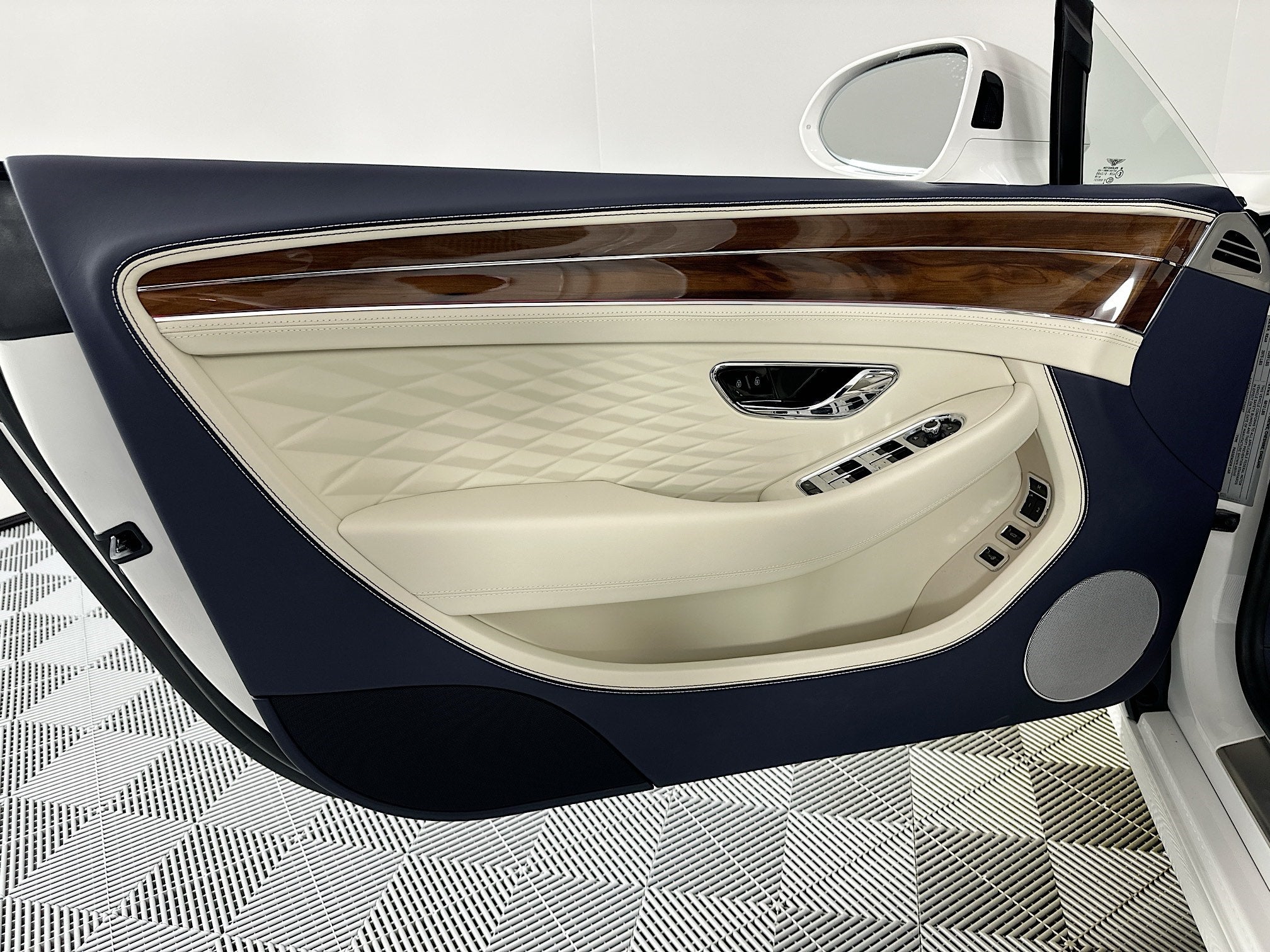 2026 Bentley Continental GTC Azure