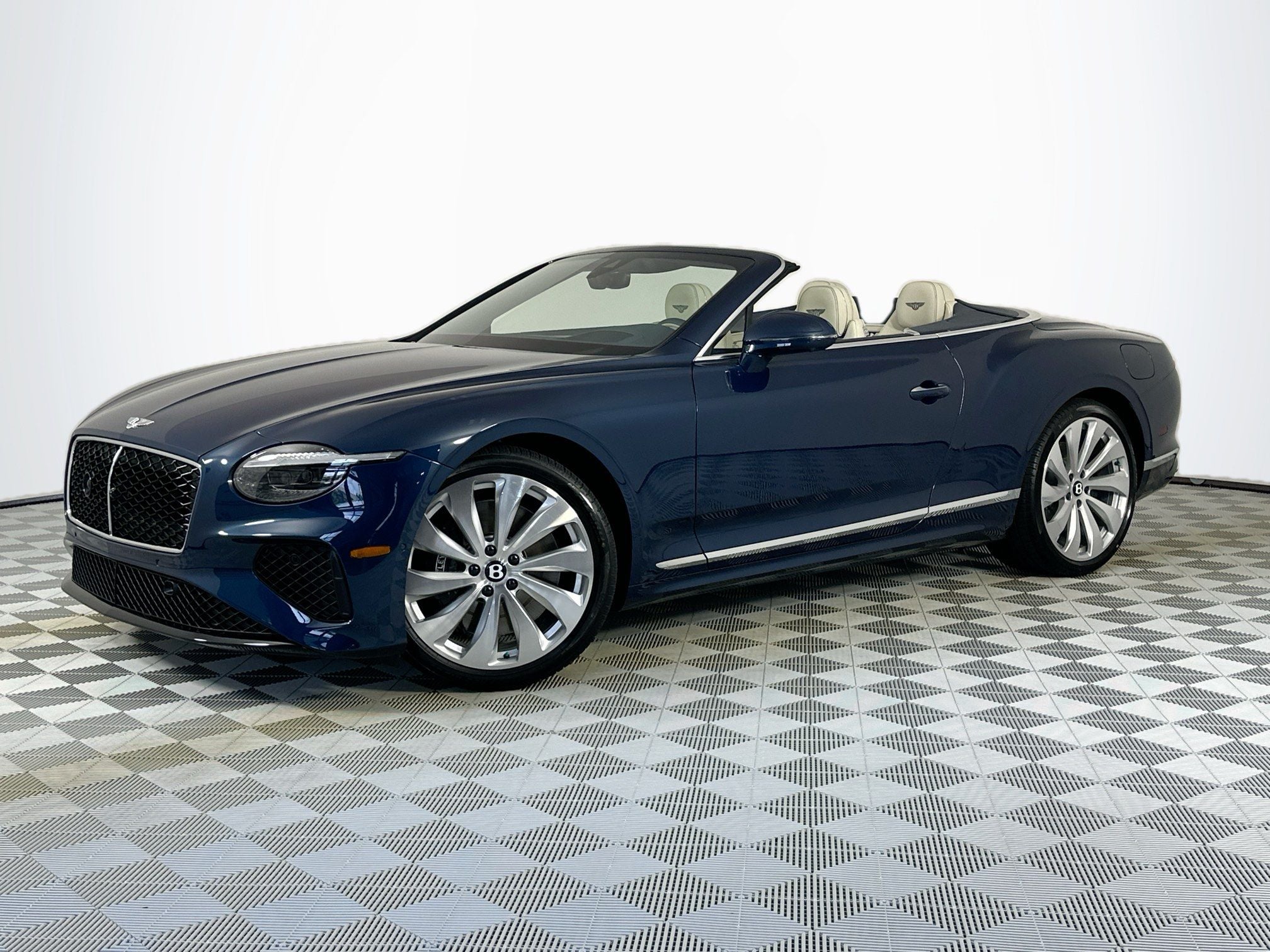 2026 Bentley Continental GT -'s photo