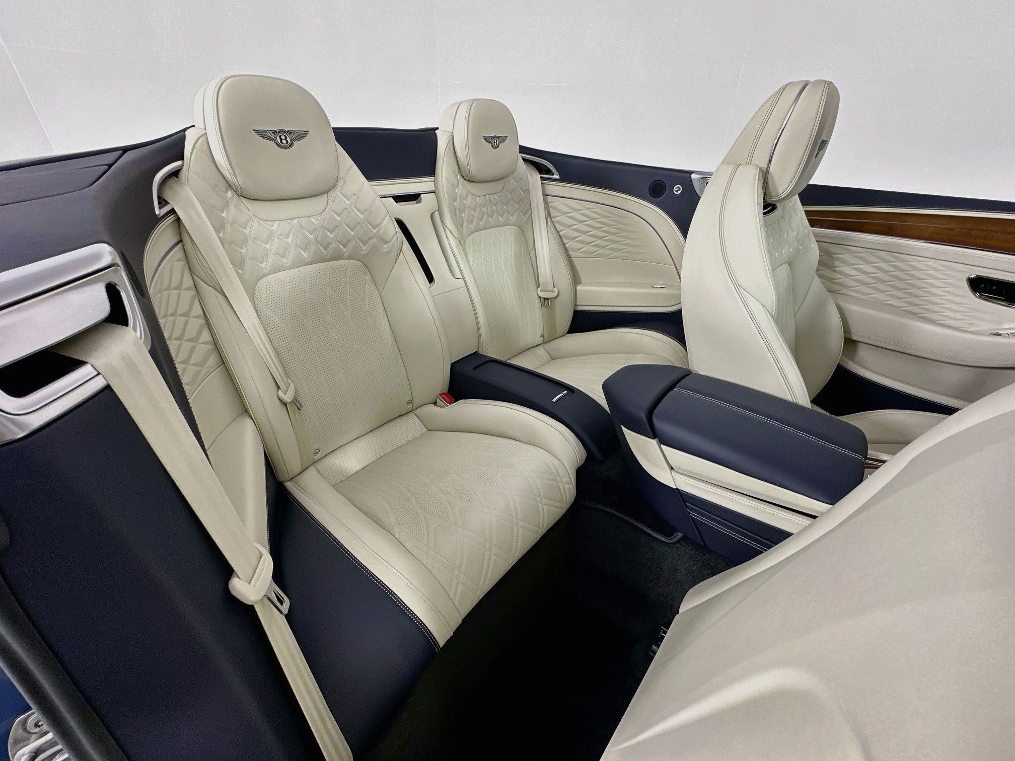 2026 Bentley Continental GTC Azure