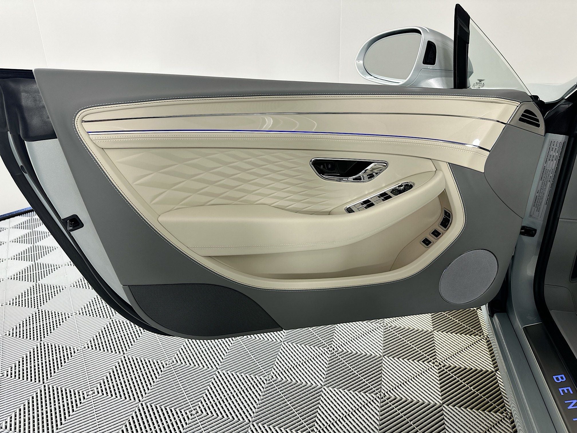 2026 Bentley Continental GTC Azure