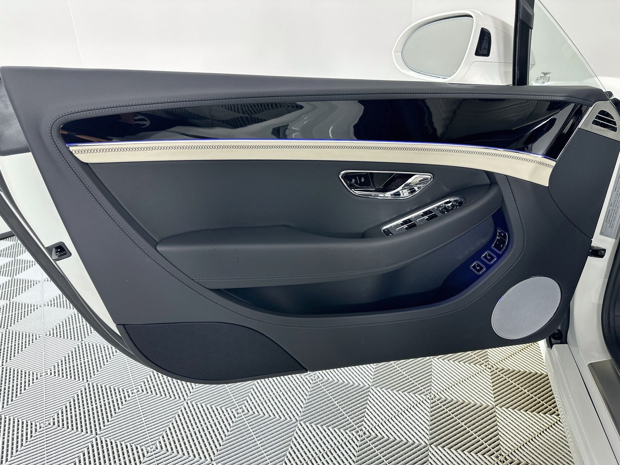 2026 Bentley Continental GTC Base